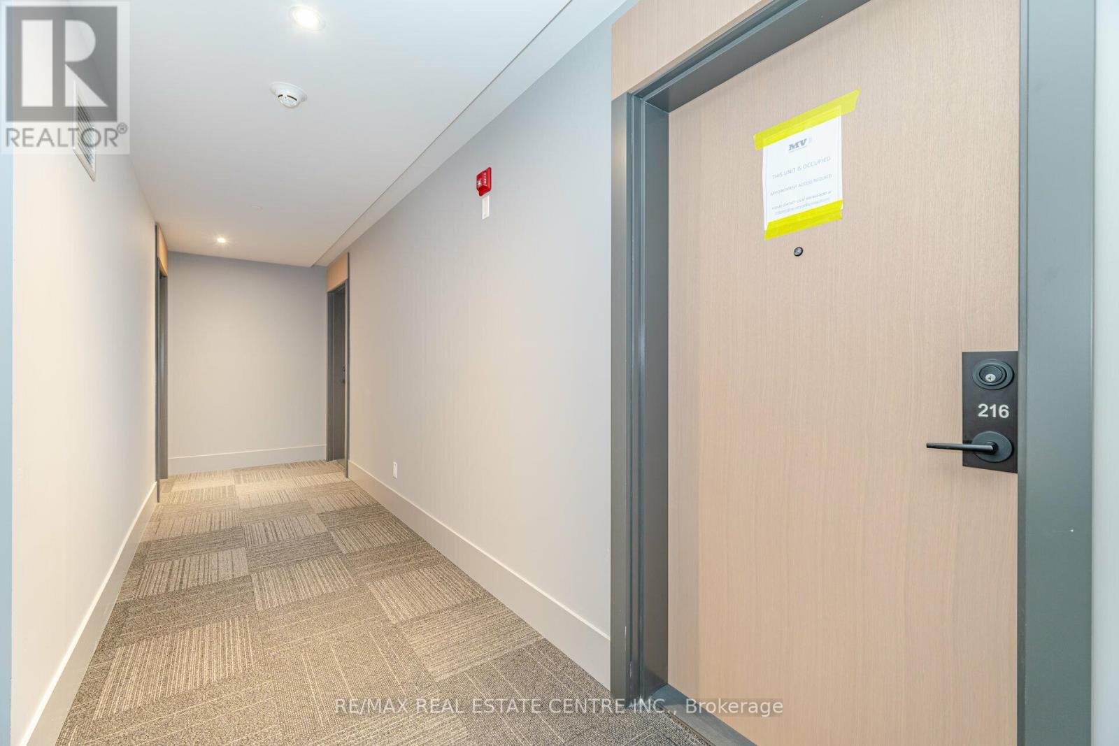 216 - 1440 Clarriage Court, Milton, Ontario  L9T 2X5 - Photo 4 - W12531766