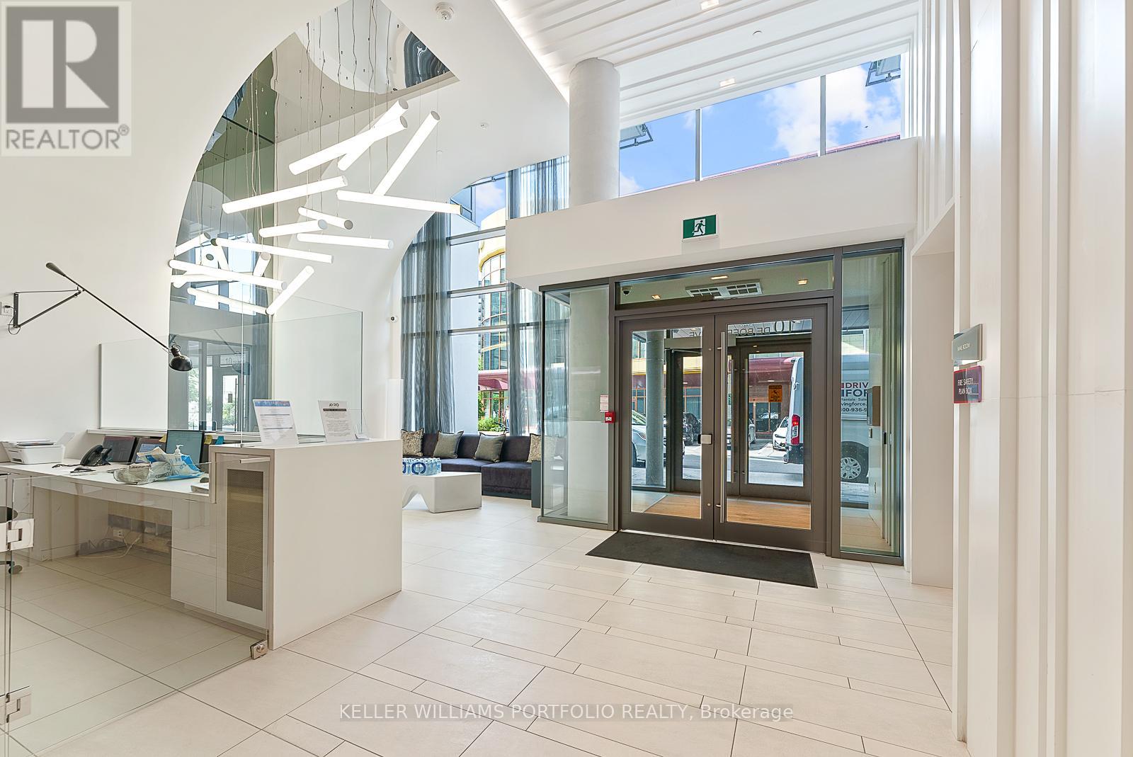 602 - 10 De Boers Drive, Toronto, Ontario  M3J 0L6 - Photo 28 - W12531770