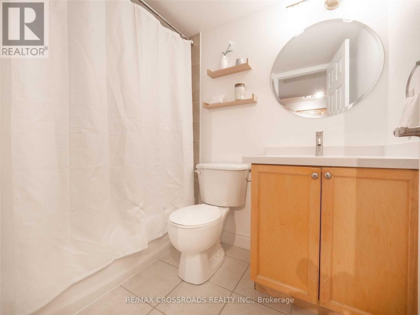 211 - 4975 Southampton Drive, Mississauga, Ontario  L5M 8C5 - Photo 7 - W12531778