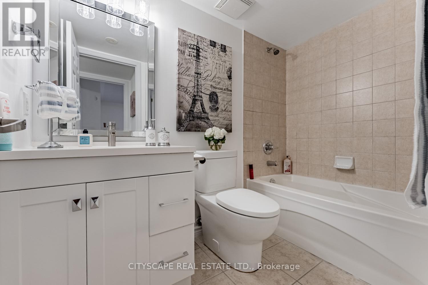 3 - 700 Neighbourhood Circle, Mississauga, Ontario  L5B 0A6 - Photo 19 - W12531782