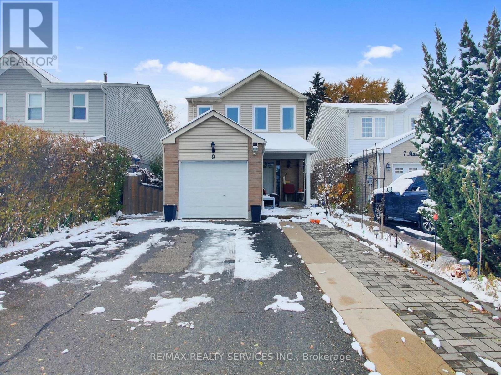 9 MALABAR CRESCENT, Brampton, Ontario
