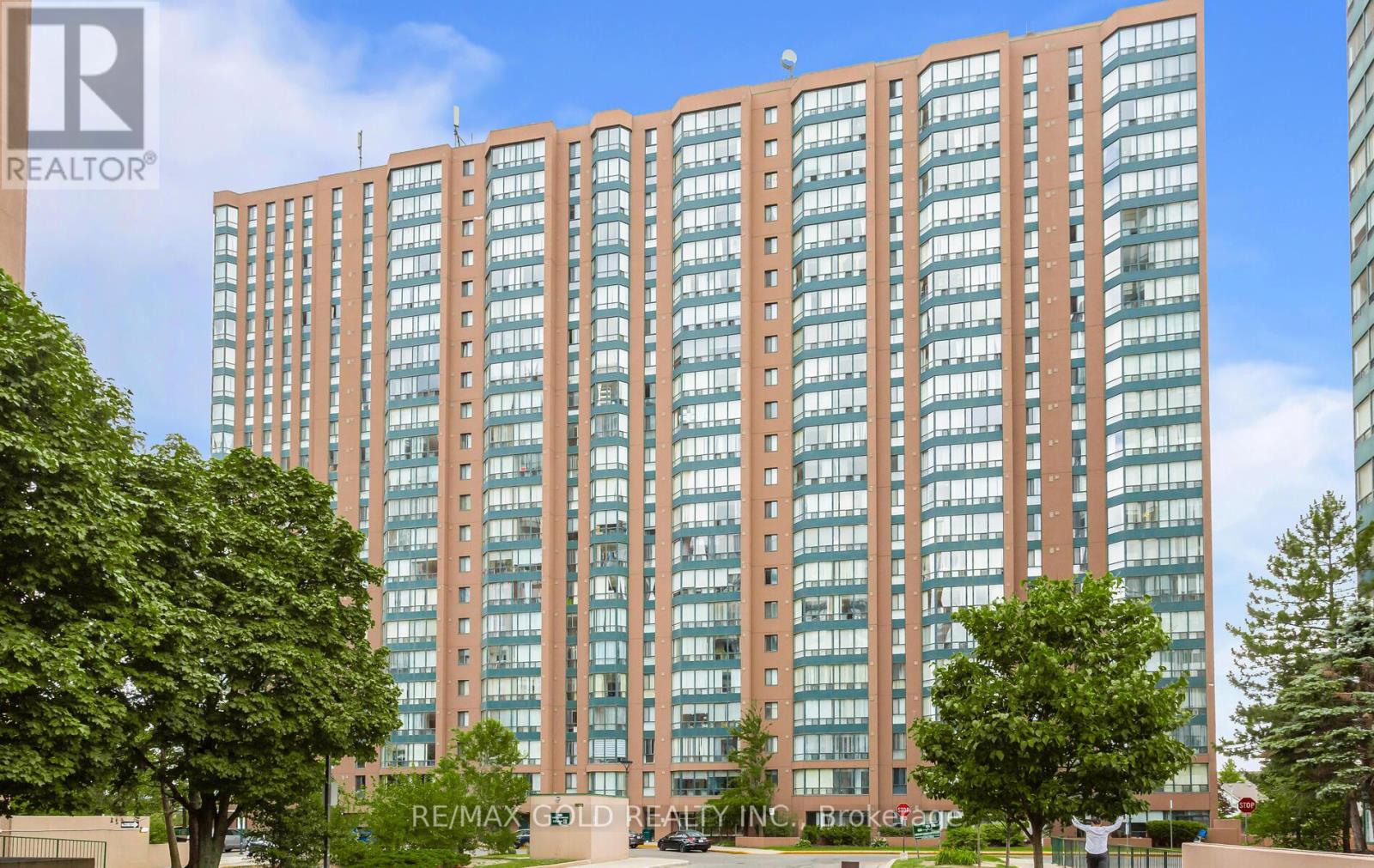 1903 - 155 HILLCREST AVENUE, Mississauga, Ontario