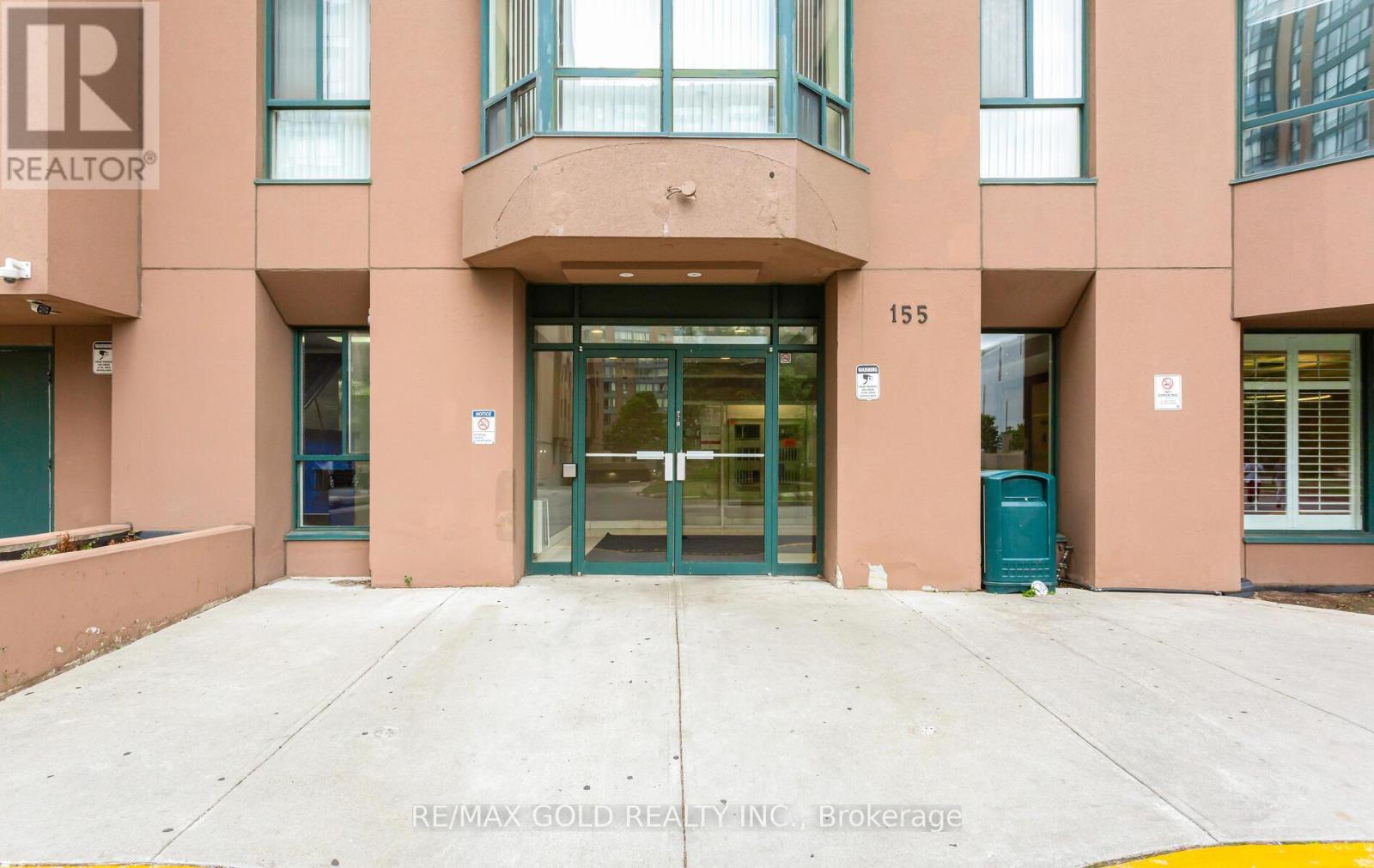 1903 - 155 Hillcrest Avenue, Mississauga, Ontario  L5B 3Z2 - Photo 2 - W12531806