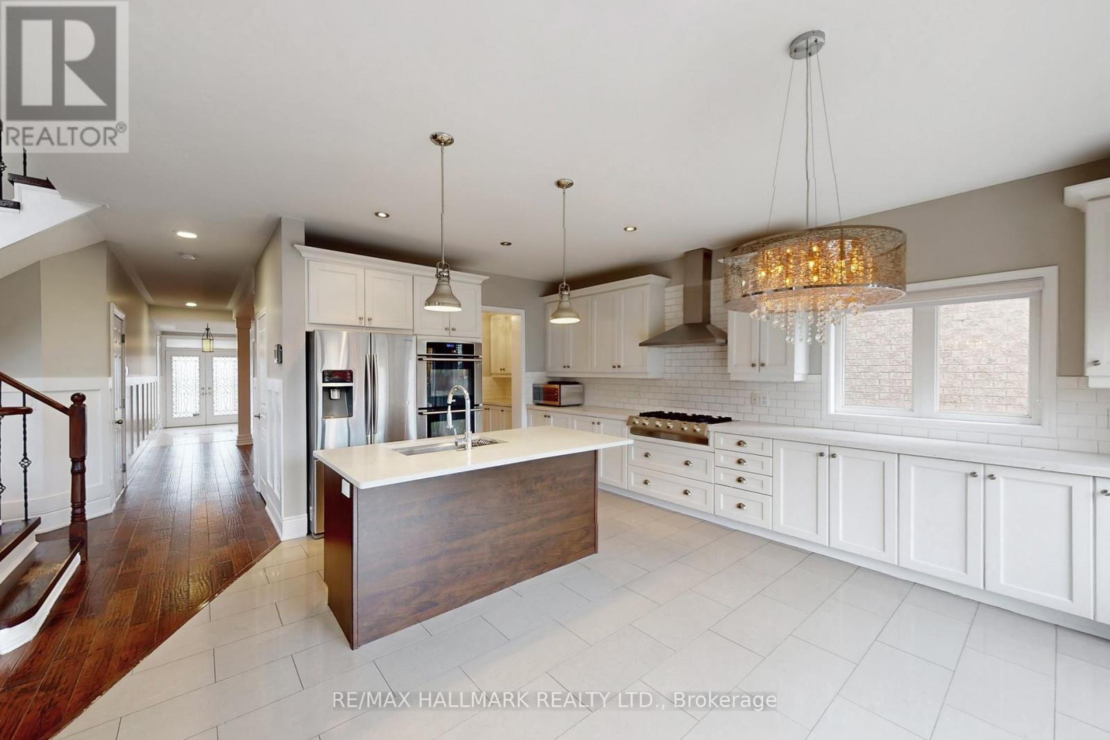 3344 Roma Avenue, Burlington, Ontario  L7M 0N7 - Photo 10 - W12531820