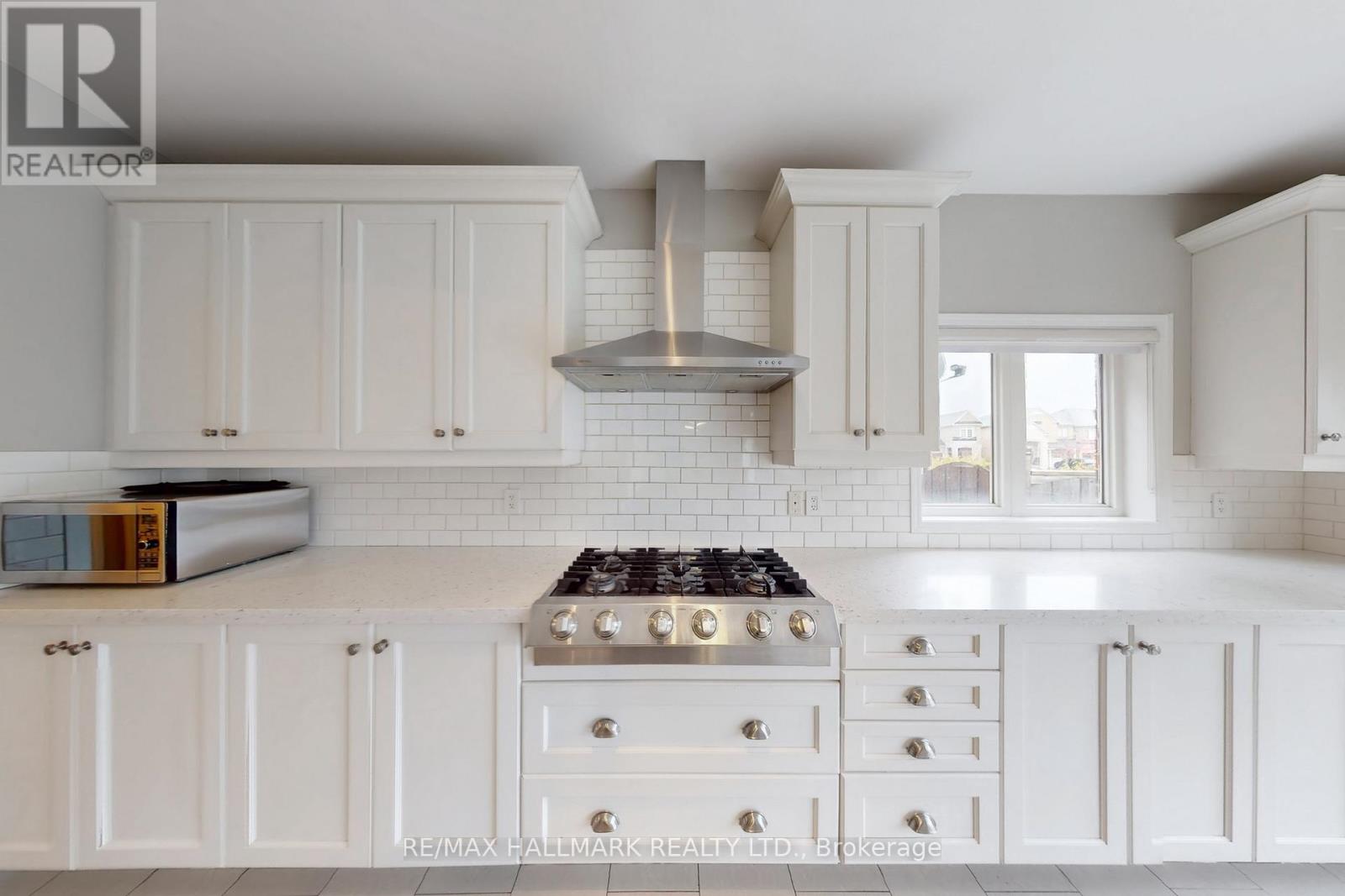 3344 Roma Avenue, Burlington, Ontario  L7M 0N7 - Photo 14 - W12531820