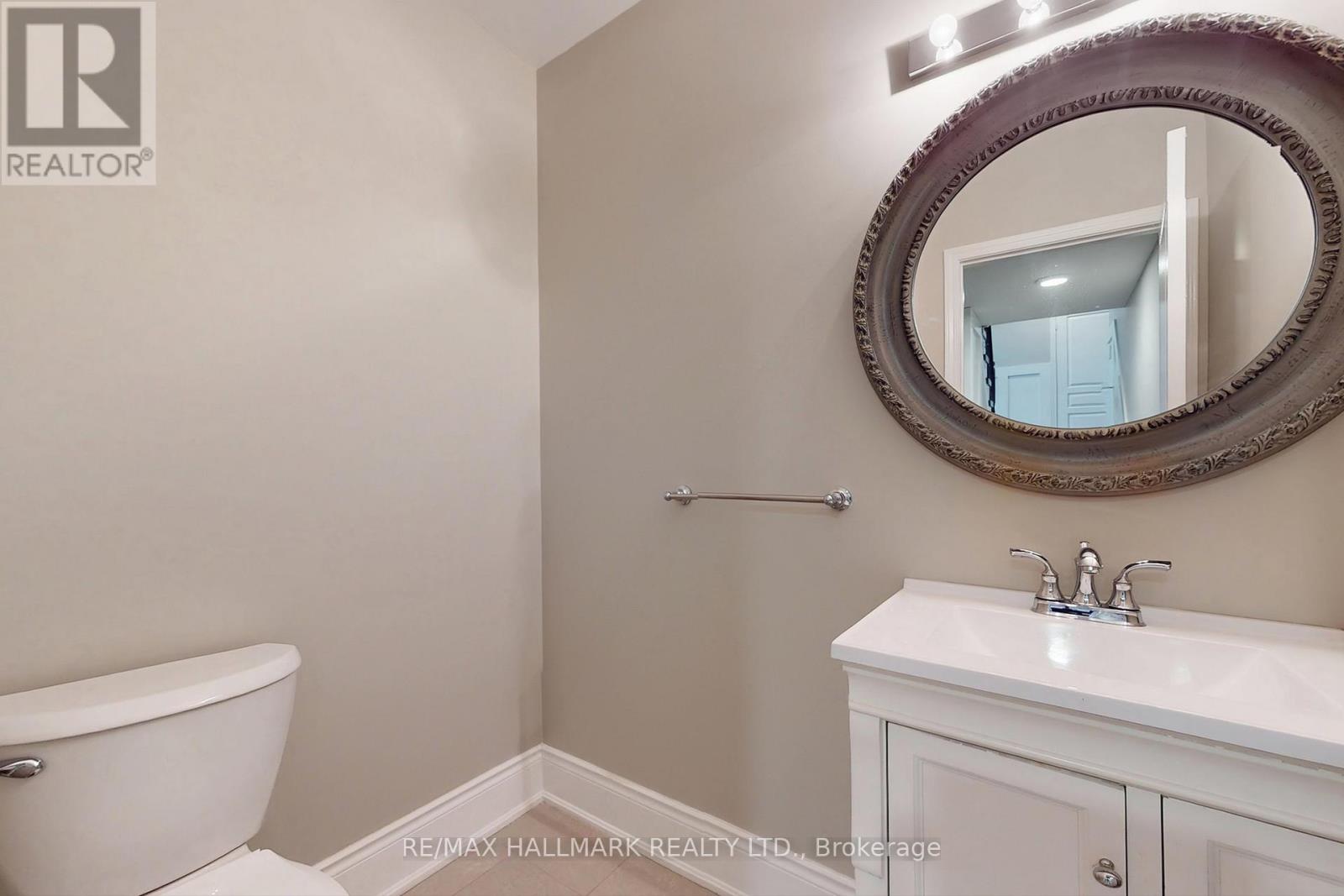 3344 Roma Avenue, Burlington, Ontario  L7M 0N7 - Photo 17 - W12531820