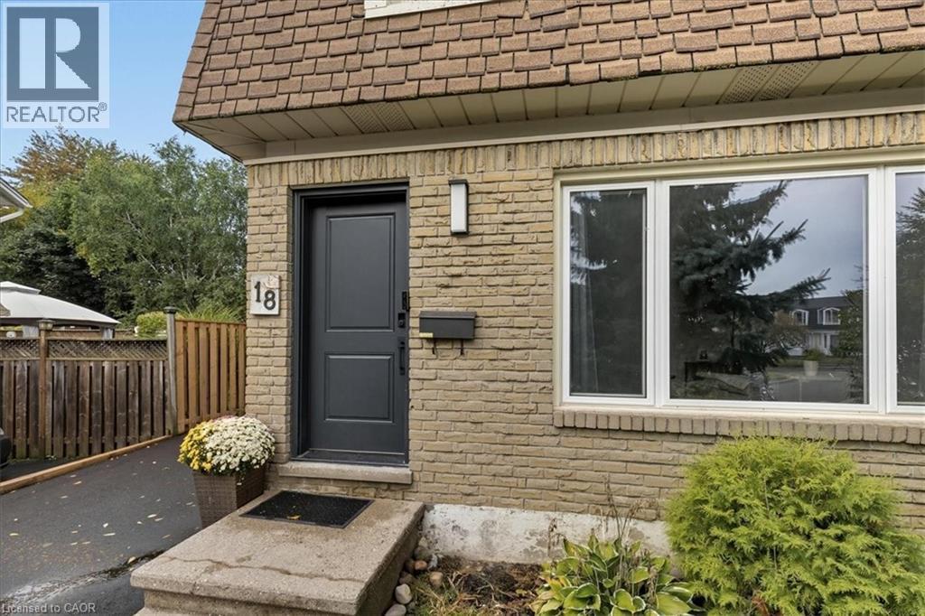 18 Berwick Place, Kitchener, Ontario  N2A 2R7 - Photo 4 - 40772492