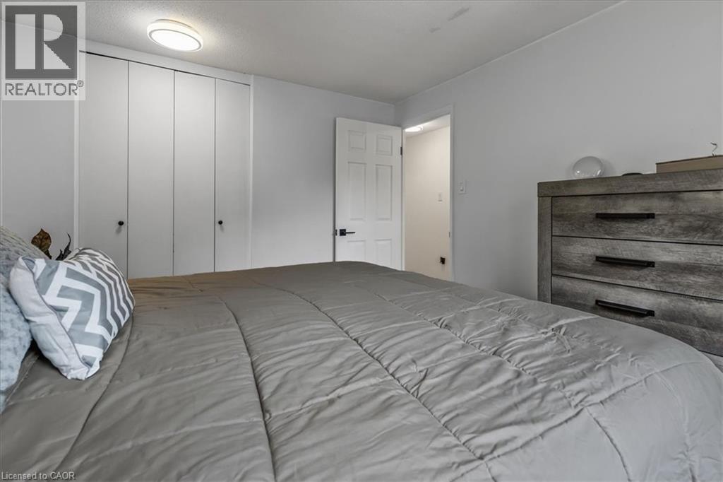 18 Berwick Place, Kitchener, Ontario  N2A 2R7 - Photo 20 - 40772492