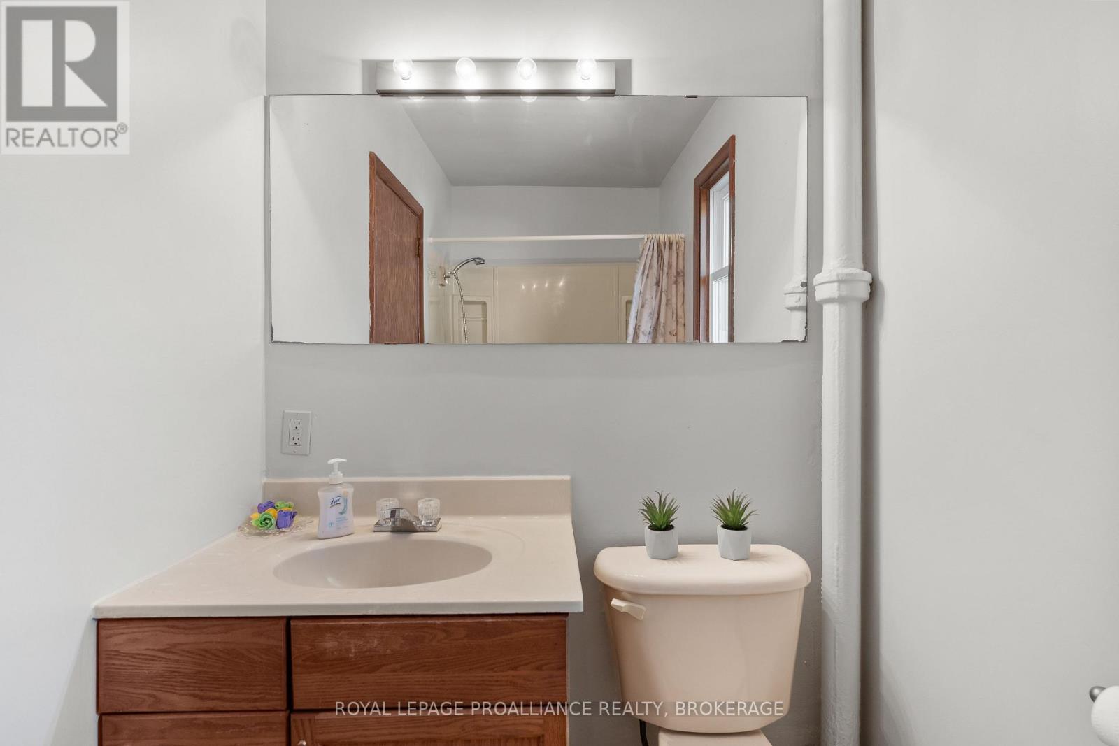 4835 County Road 2, Loyalist, Ontario  K0H 2H0 - Photo 14 - X12531842