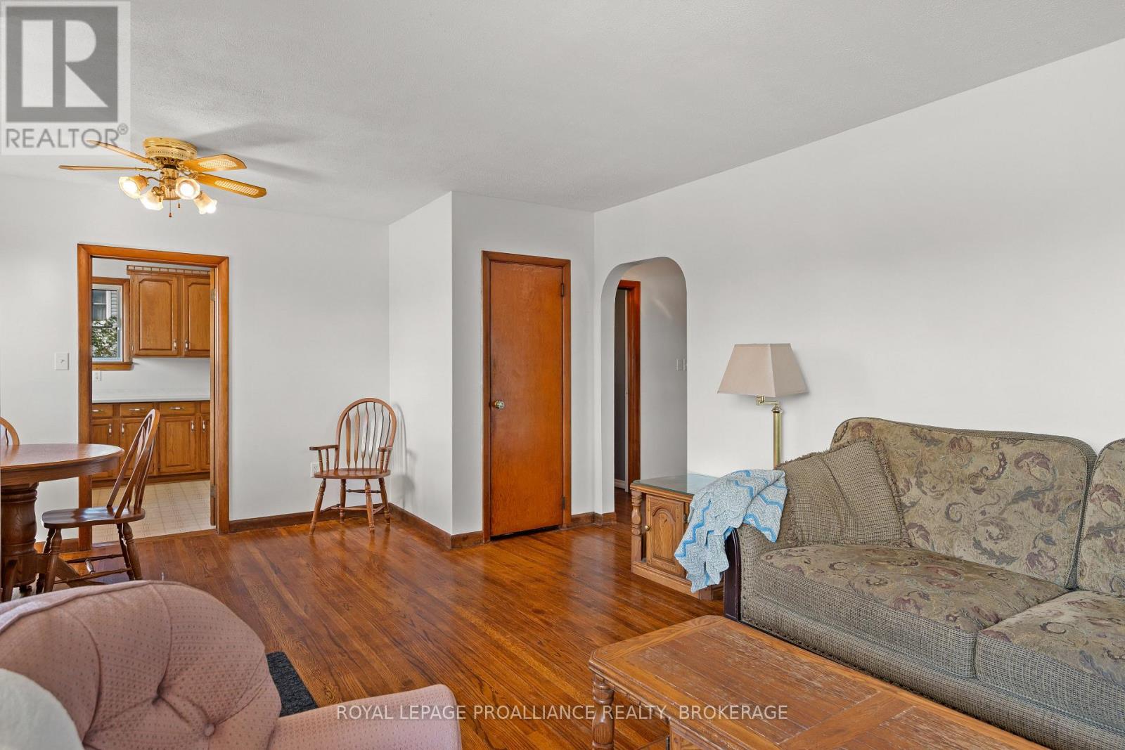 4835 County Road 2, Loyalist, Ontario  K0H 2H0 - Photo 8 - X12531842