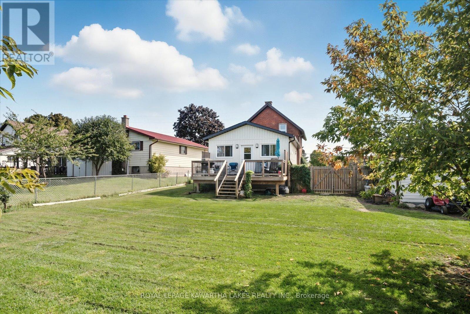 18 Mary Street W, Kawartha Lakes, Ontario  K9V 2N4 - Photo 37 - X12531882