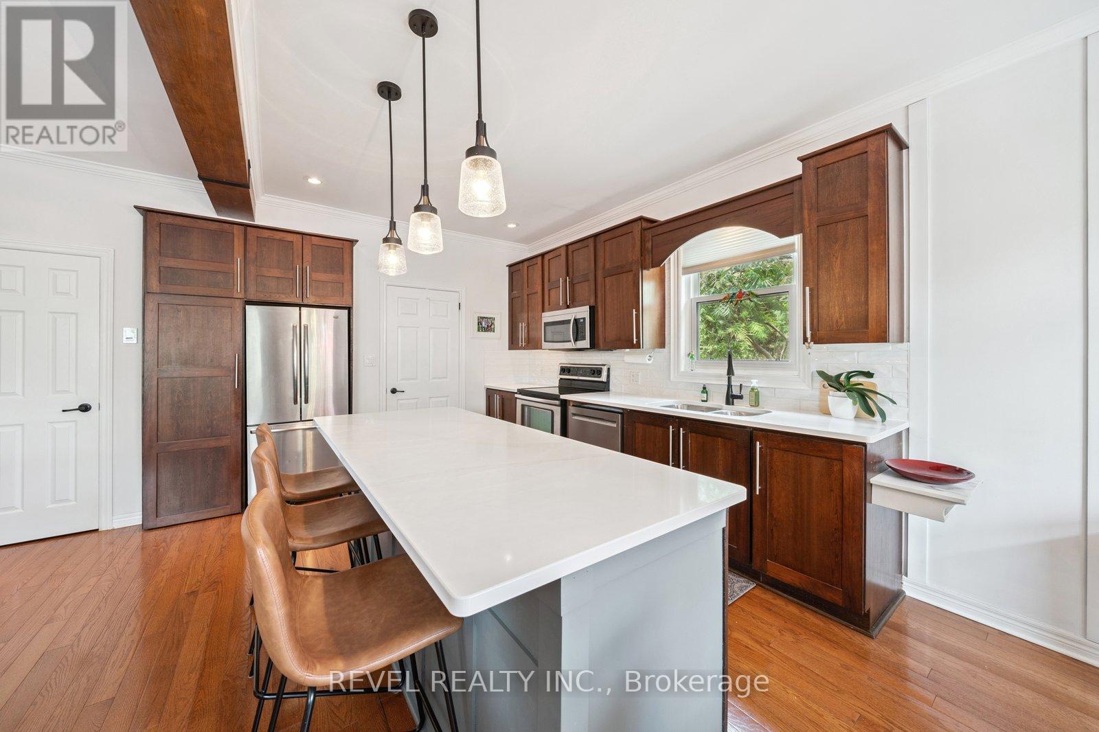 12 Sylvester Drive, Kawartha Lakes, Ontario  K9V 6E7 - Photo 13 - X12531912