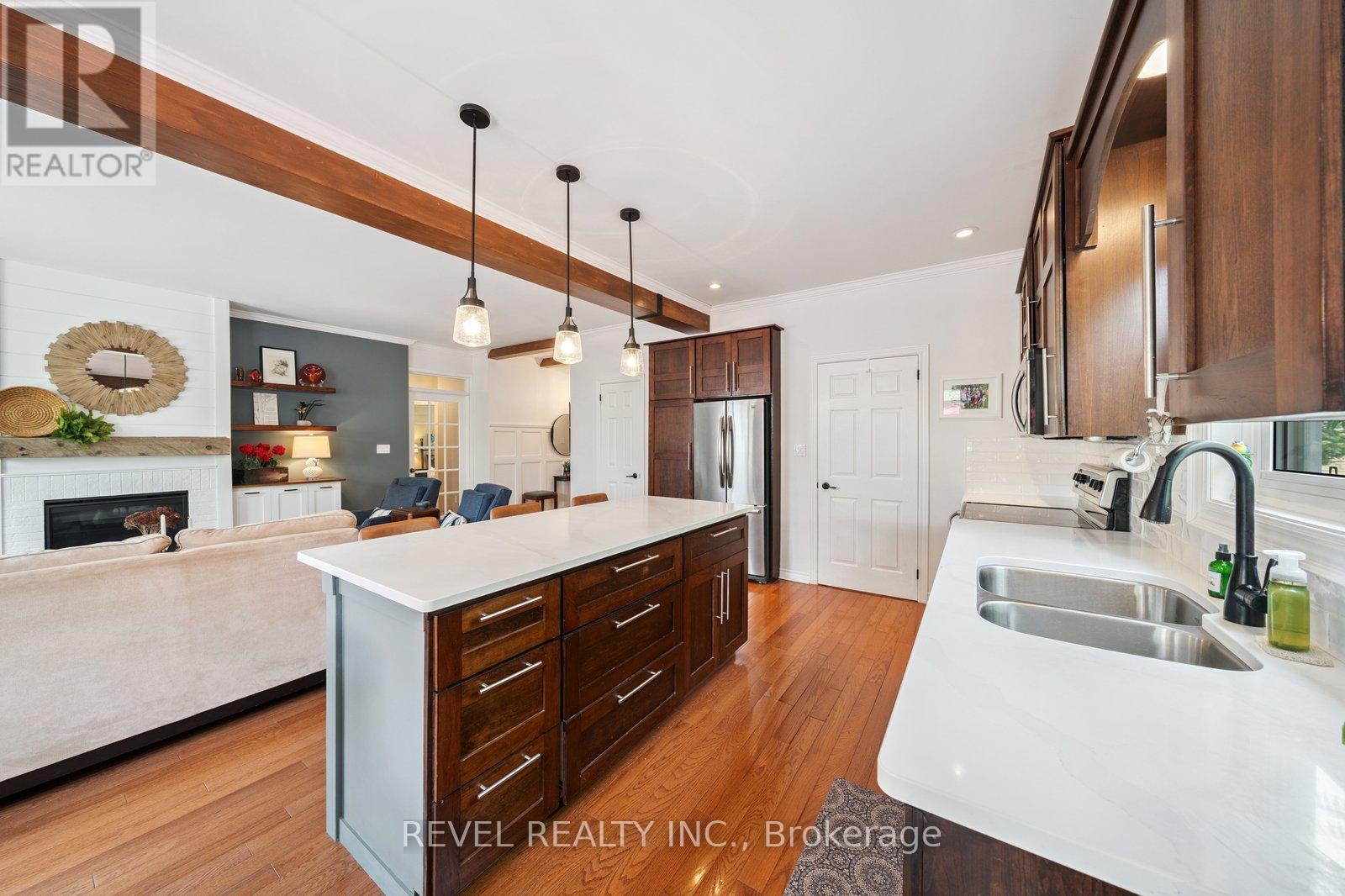 12 Sylvester Drive, Kawartha Lakes, Ontario  K9V 6E7 - Photo 18 - X12531912