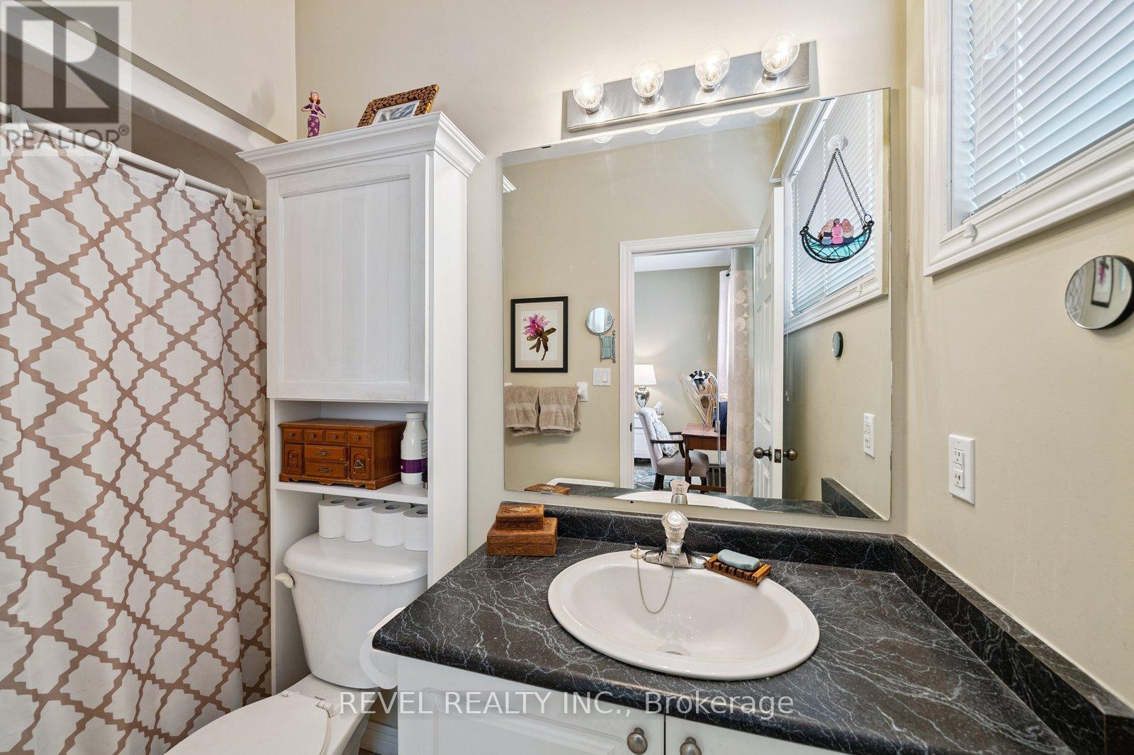 12 Sylvester Drive, Kawartha Lakes, Ontario  K9V 6E7 - Photo 27 - X12531912