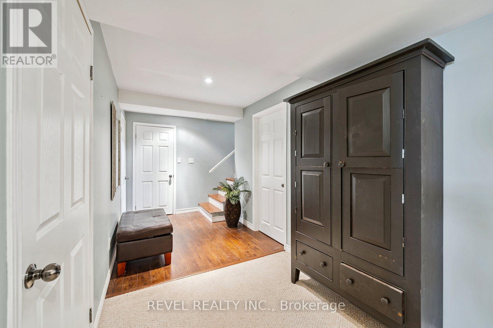 12 Sylvester Drive, Kawartha Lakes, Ontario  K9V 6E7 - Photo 33 - X12531912