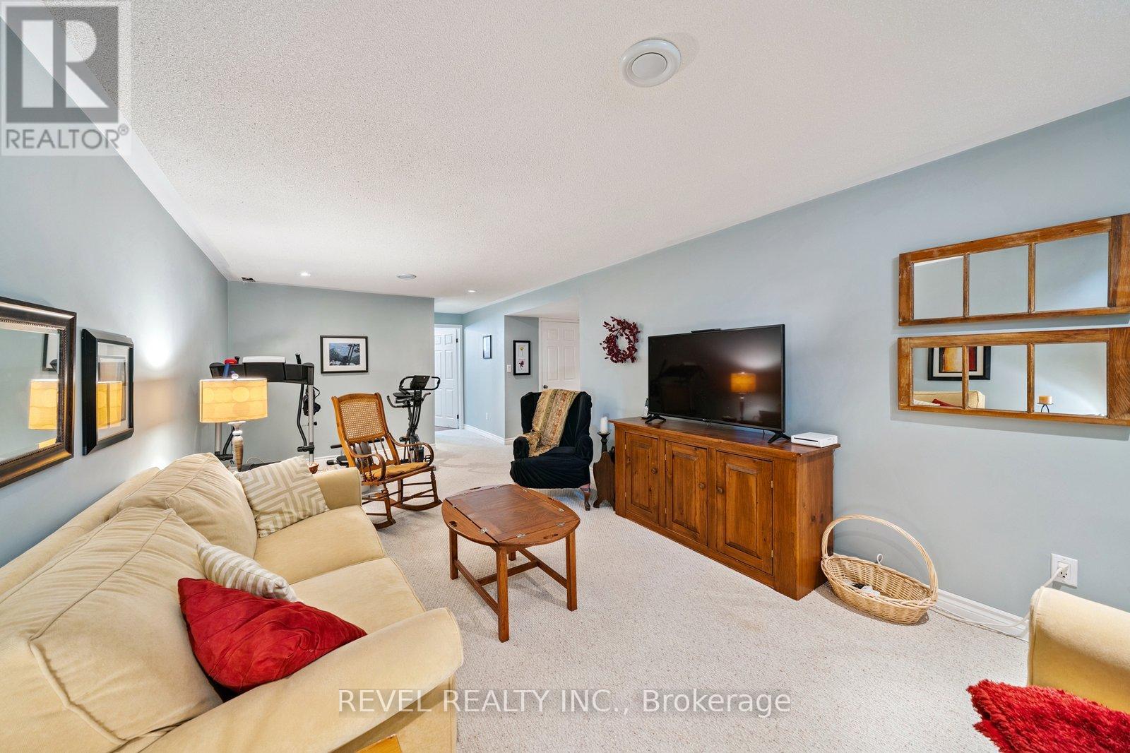 12 Sylvester Drive, Kawartha Lakes, Ontario  K9V 6E7 - Photo 36 - X12531912