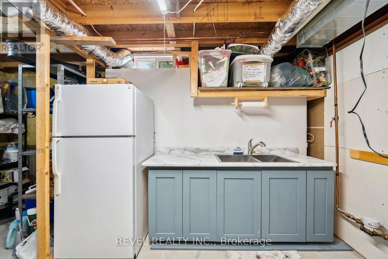 12 Sylvester Drive, Kawartha Lakes, Ontario  K9V 6E7 - Photo 42 - X12531912