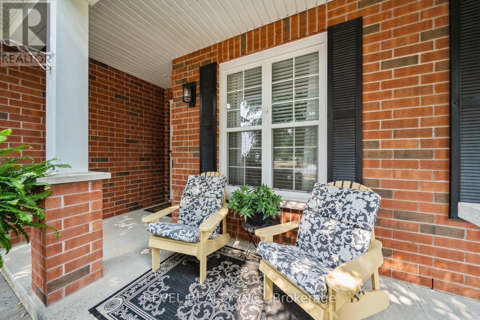 12 Sylvester Drive, Kawartha Lakes, Ontario  K9V 6E7 - Photo 6 - X12531912