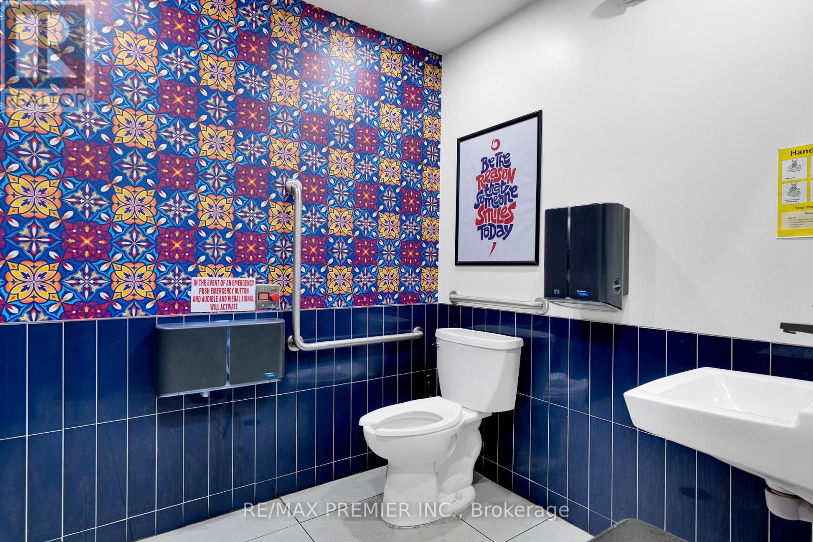 104 - 2151 St. Clair Avenue W, Toronto, Ontario  M6N 1K5 - Photo 14 - W12441454