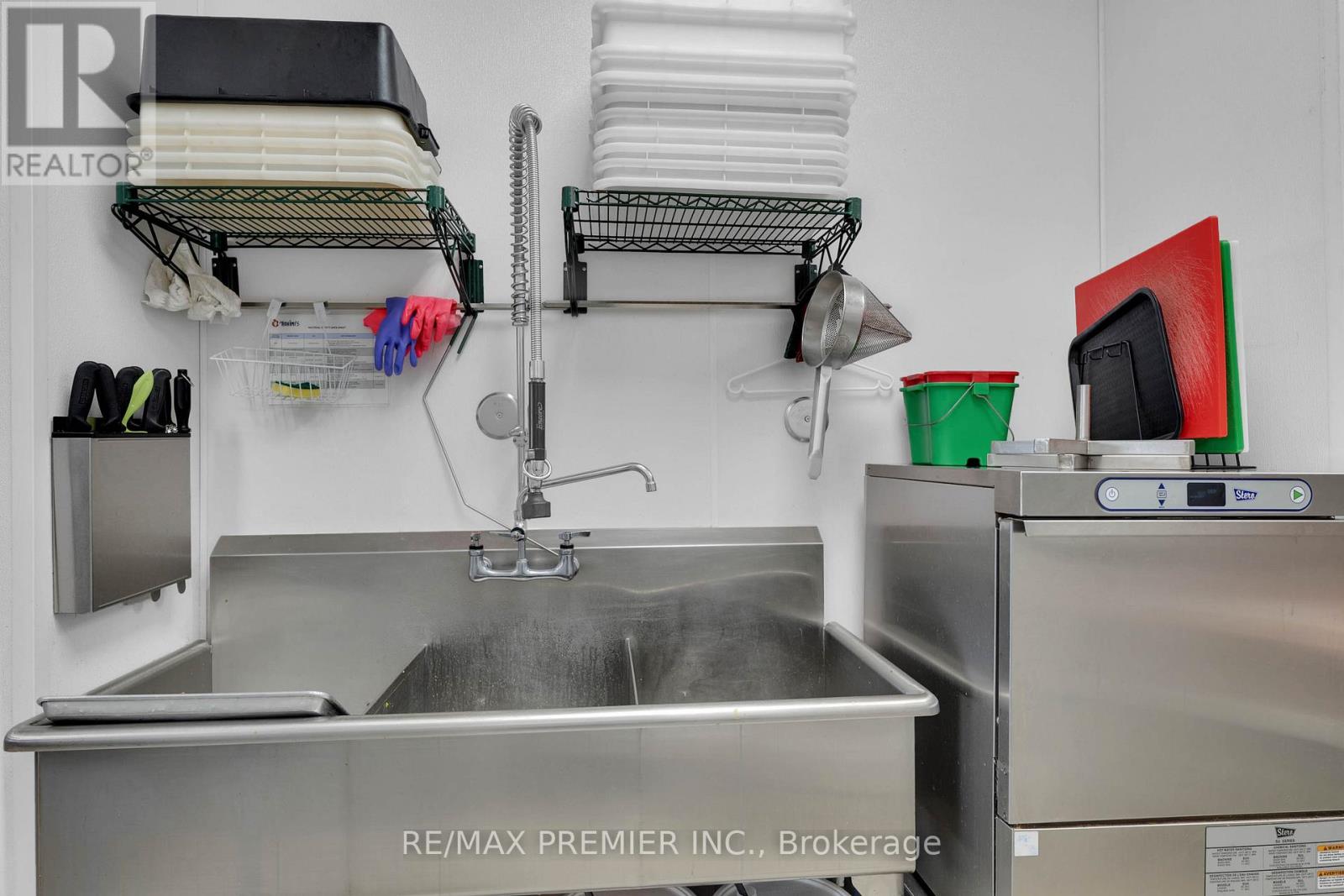 104 - 2151 St. Clair Avenue W, Toronto, Ontario  M6N 1K5 - Photo 20 - W12441454