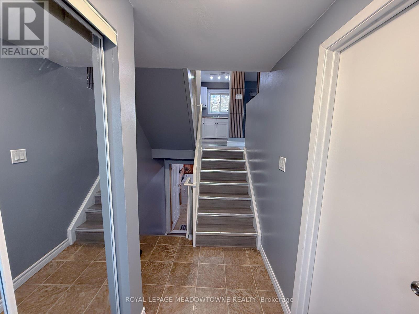 10 - 648 Doon Village Road, Kitchener, Ontario  N2P 1A2 - Photo 6 - X12508274