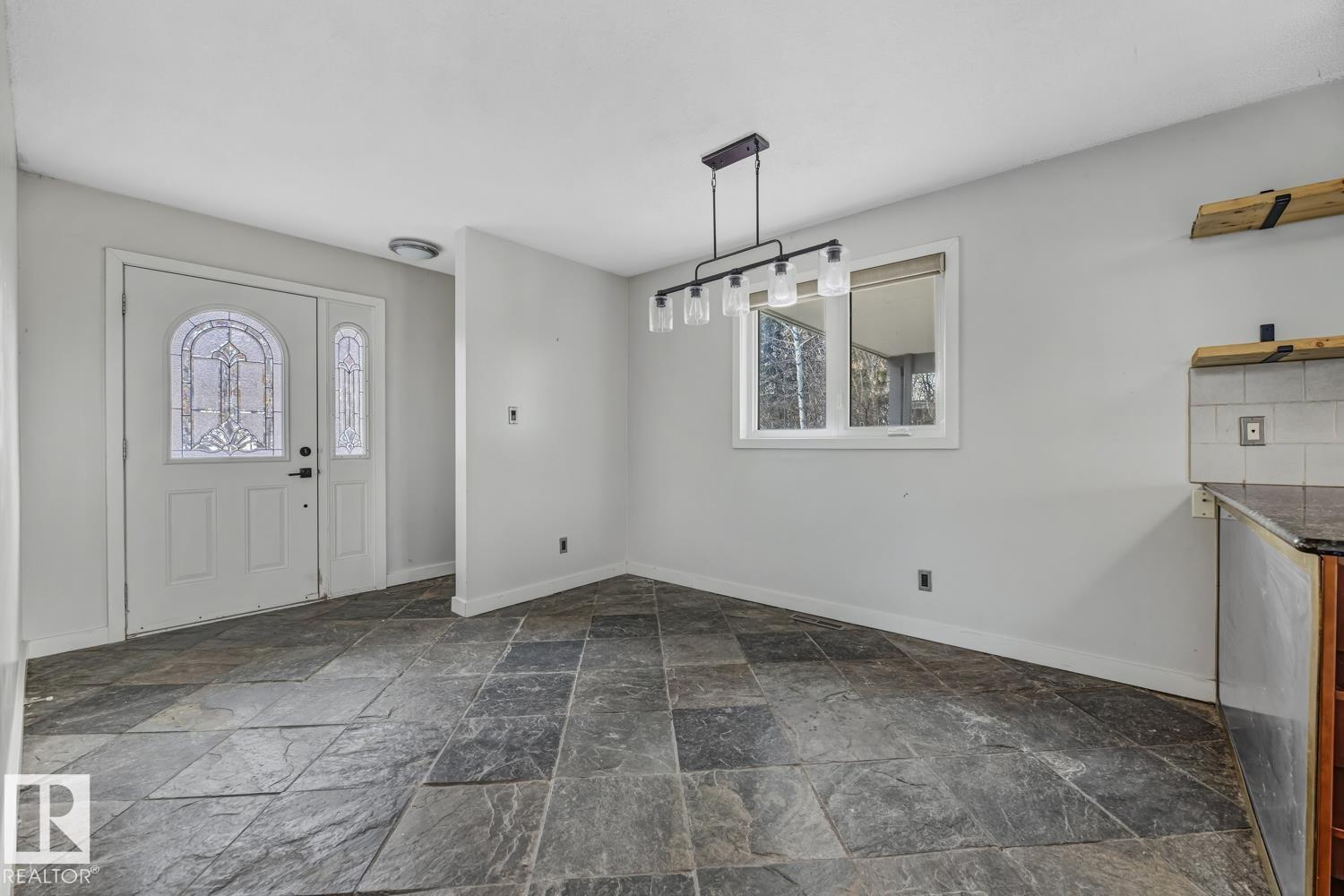 48 Gladstone Cr, St. Albert, Alberta  T8N 0W7 - Photo 3 - E4465366