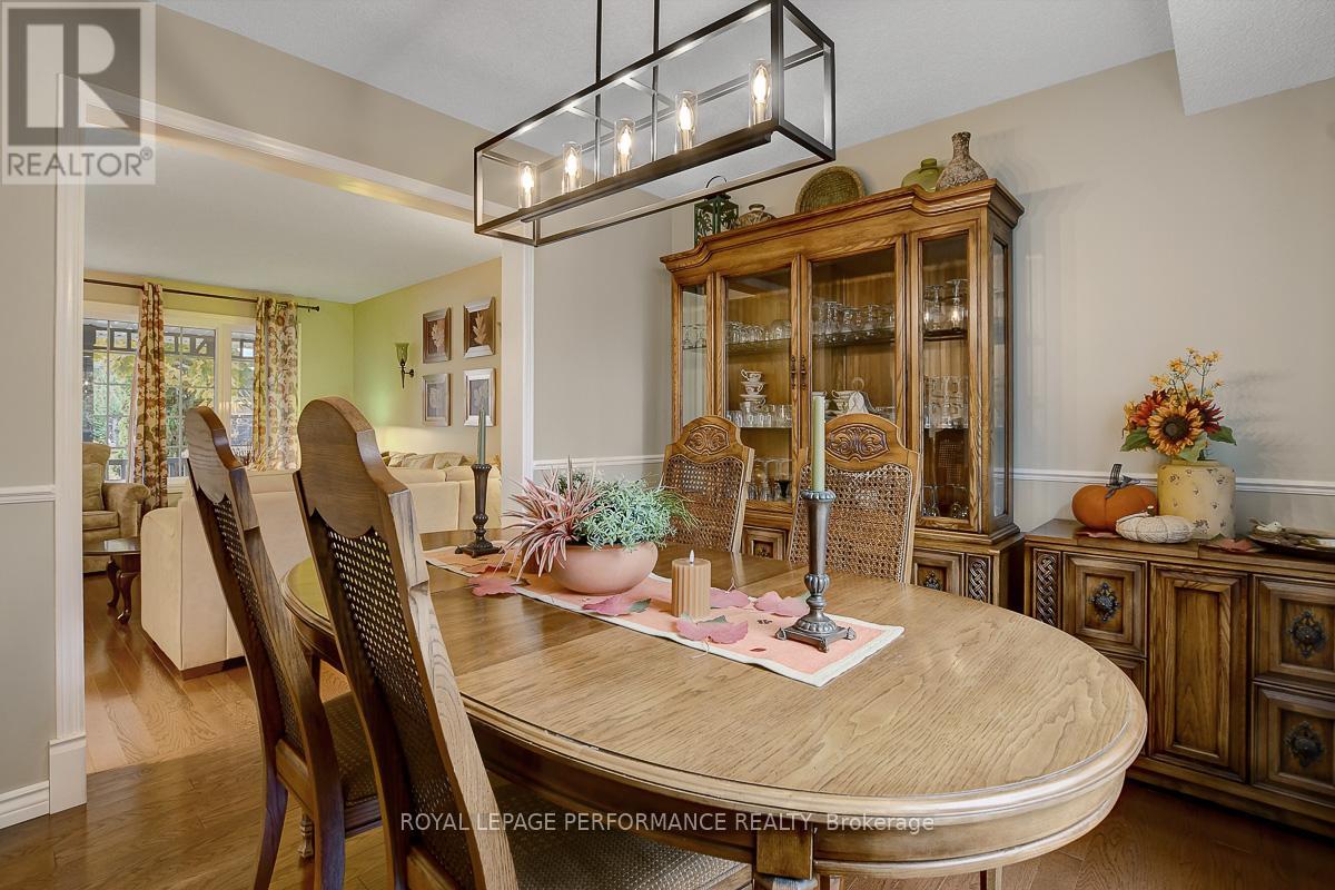 32 Parklands Avenue, Russell, Ontario  K4R 1A2 - Photo 12 - X12531848