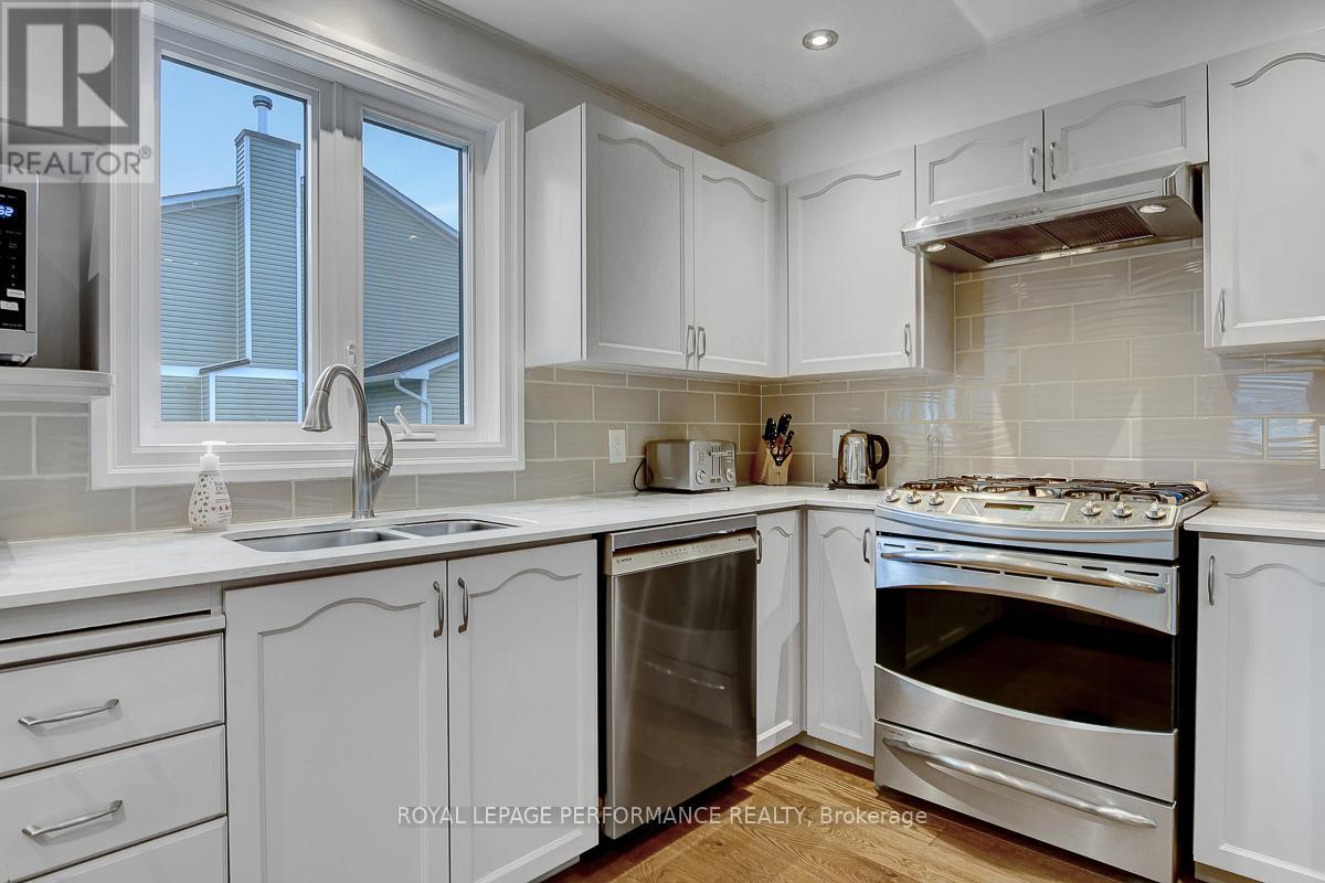 32 Parklands Avenue, Russell, Ontario  K4R 1A2 - Photo 21 - X12531848