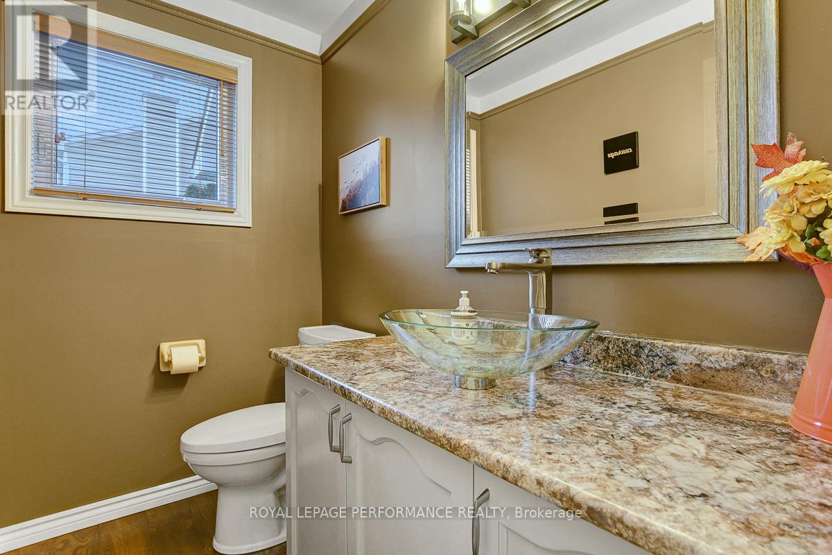 32 Parklands Avenue, Russell, Ontario  K4R 1A2 - Photo 26 - X12531848