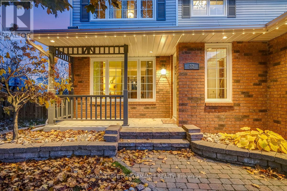 32 Parklands Avenue, Russell, Ontario  K4R 1A2 - Photo 4 - X12531848