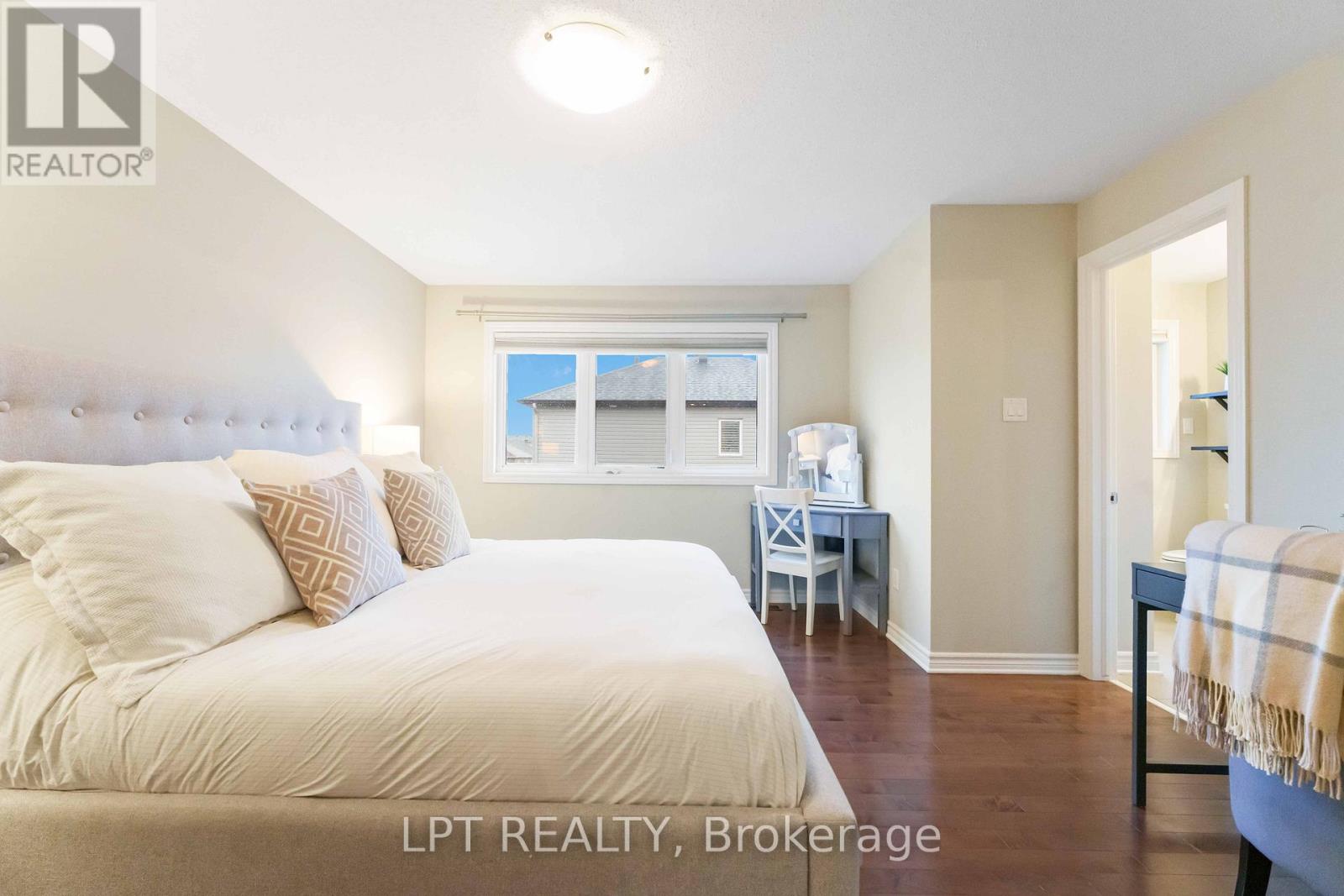 102 Calvington Avenue, Ottawa, Ontario  K2T 0H7 - Photo 13 - X12531956