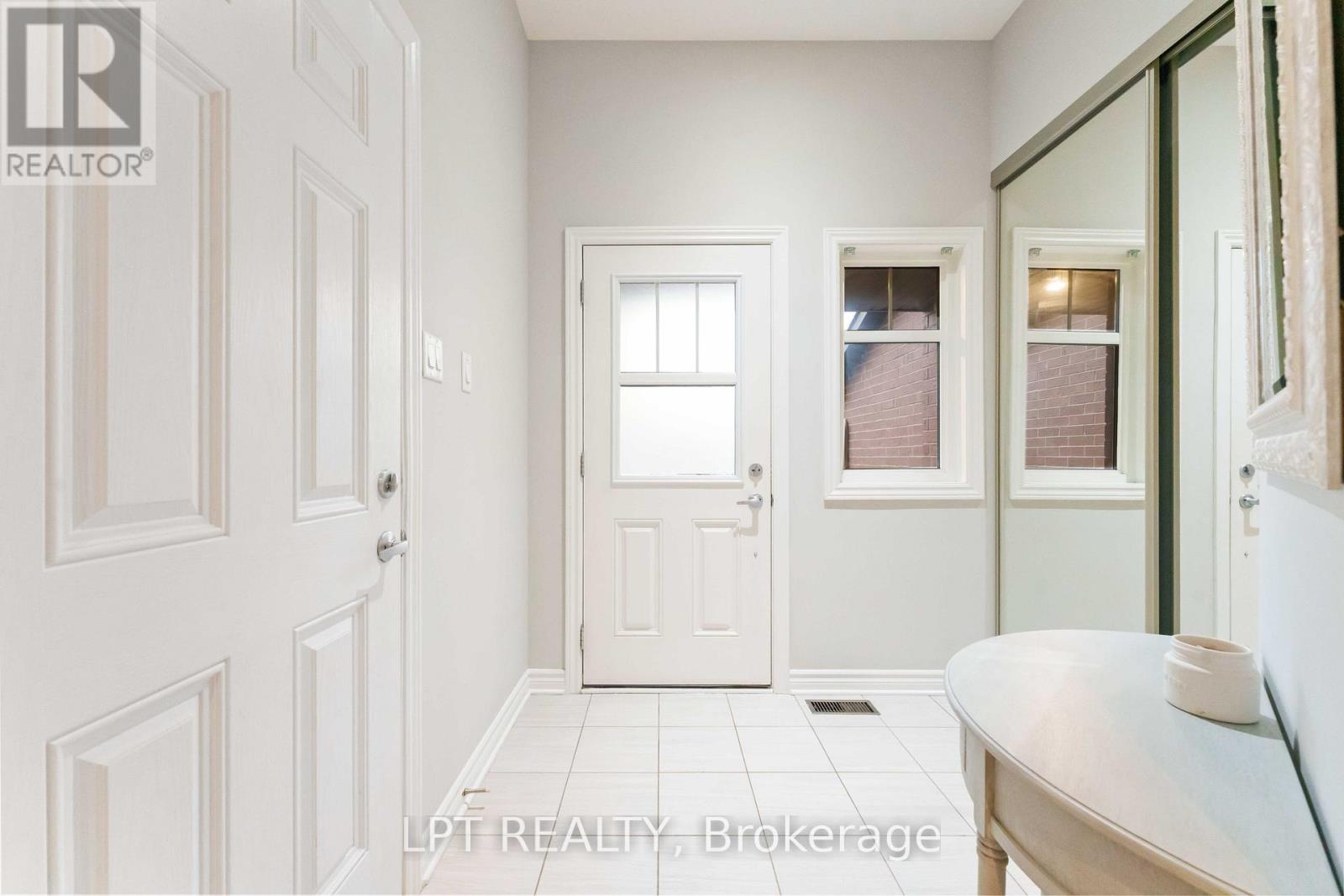 102 Calvington Avenue, Ottawa, Ontario  K2T 0H7 - Photo 2 - X12531956