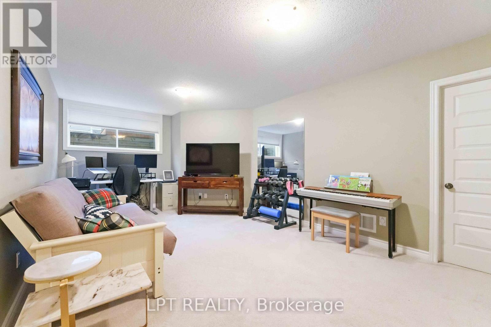 102 Calvington Avenue, Ottawa, Ontario  K2T 0H7 - Photo 24 - X12531956