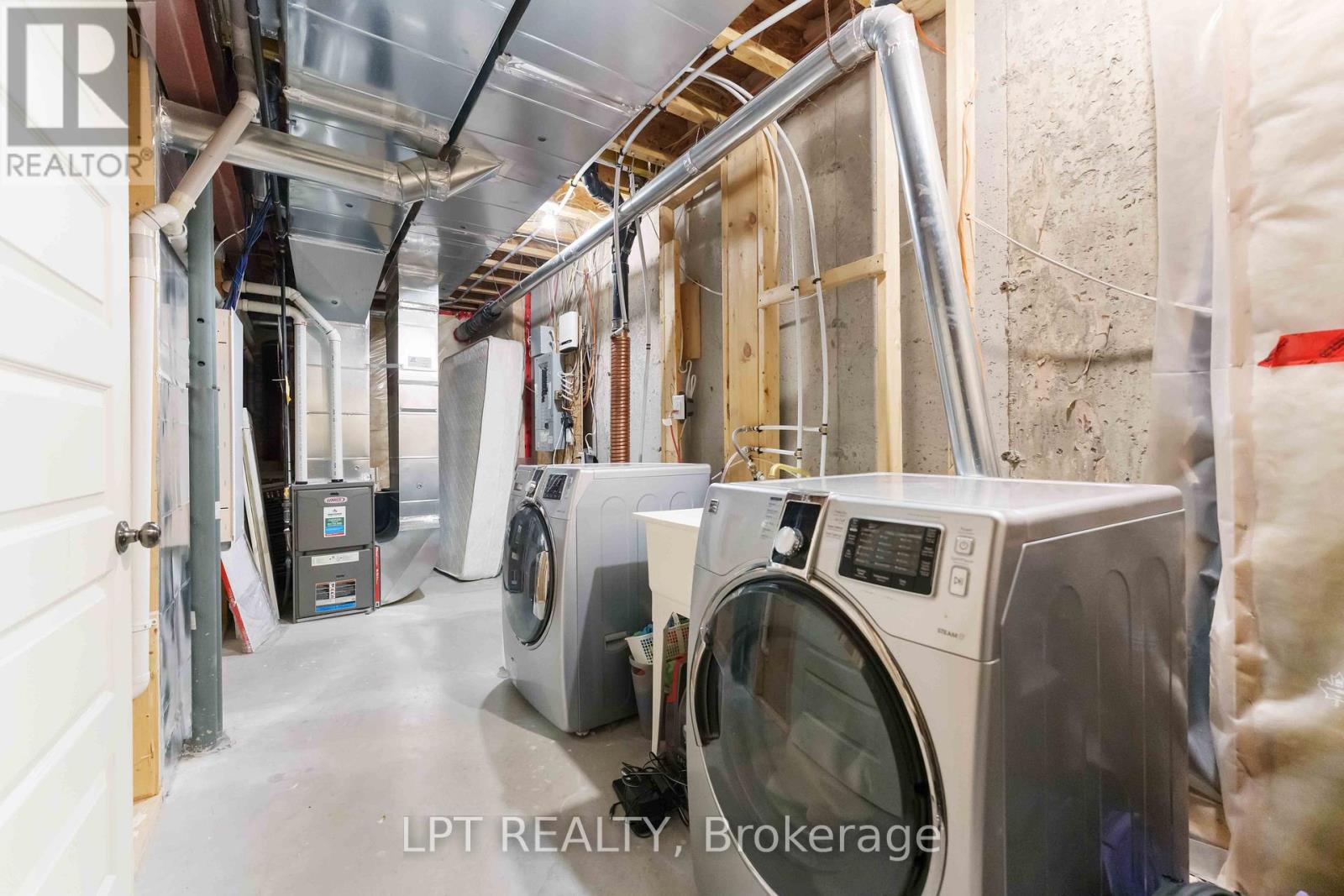 102 Calvington Avenue, Ottawa, Ontario  K2T 0H7 - Photo 25 - X12531956