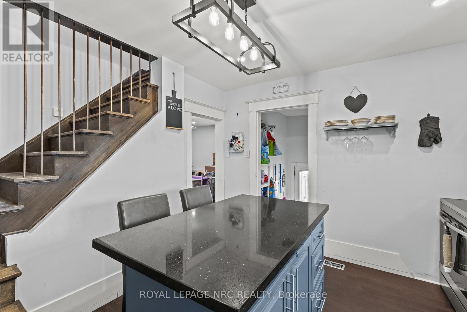 111 Morton Street, Thorold, Ontario  L2V 1C6 - Photo 15 - X12531854