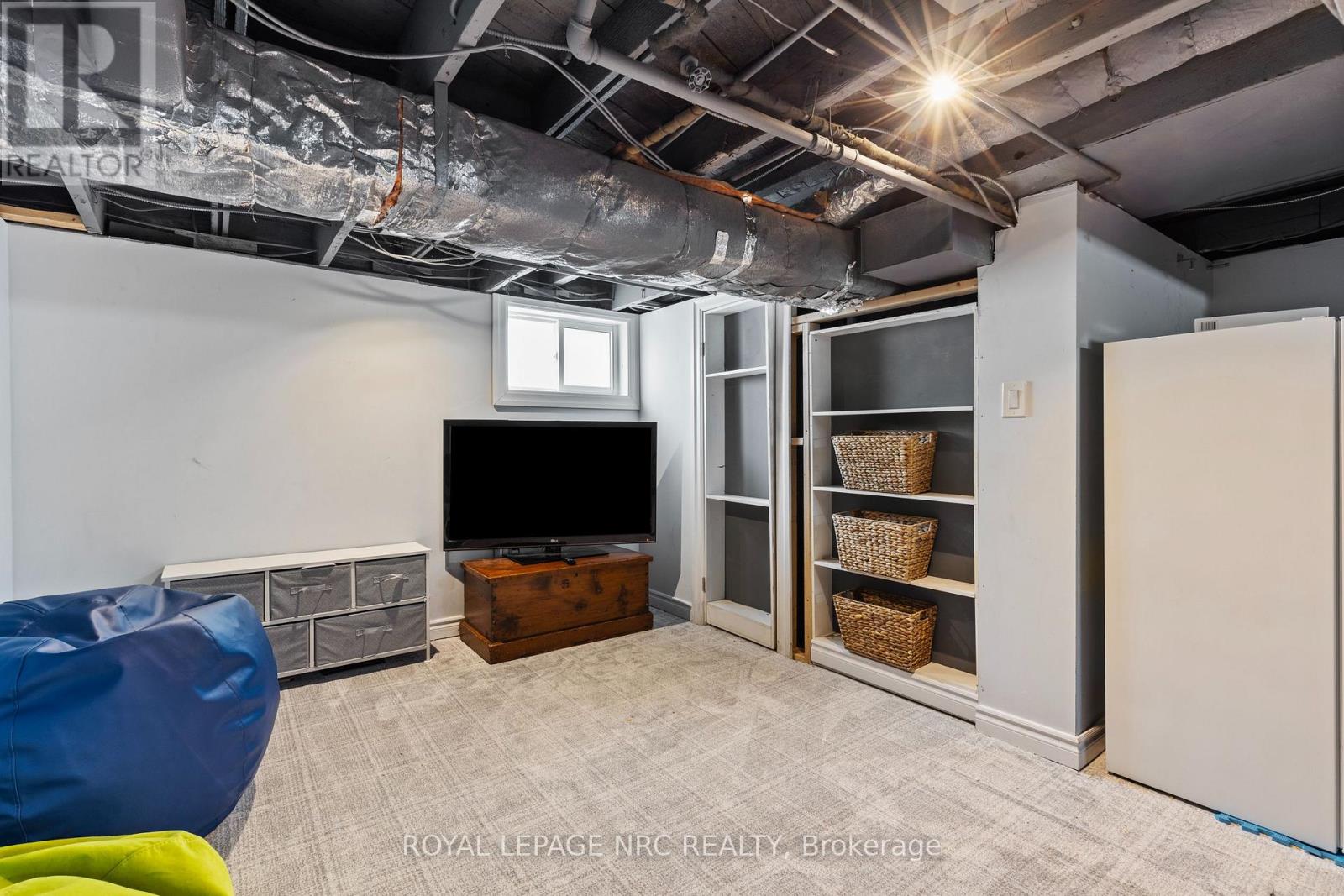 111 Morton Street, Thorold, Ontario  L2V 1C6 - Photo 28 - X12531854