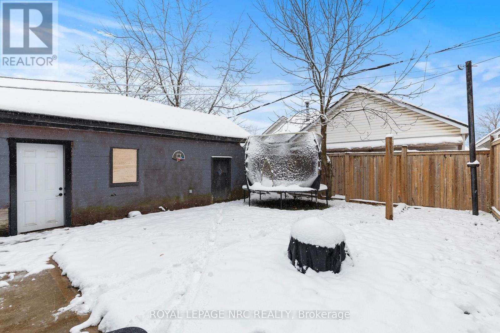 111 Morton Street, Thorold, Ontario  L2V 1C6 - Photo 35 - X12531854