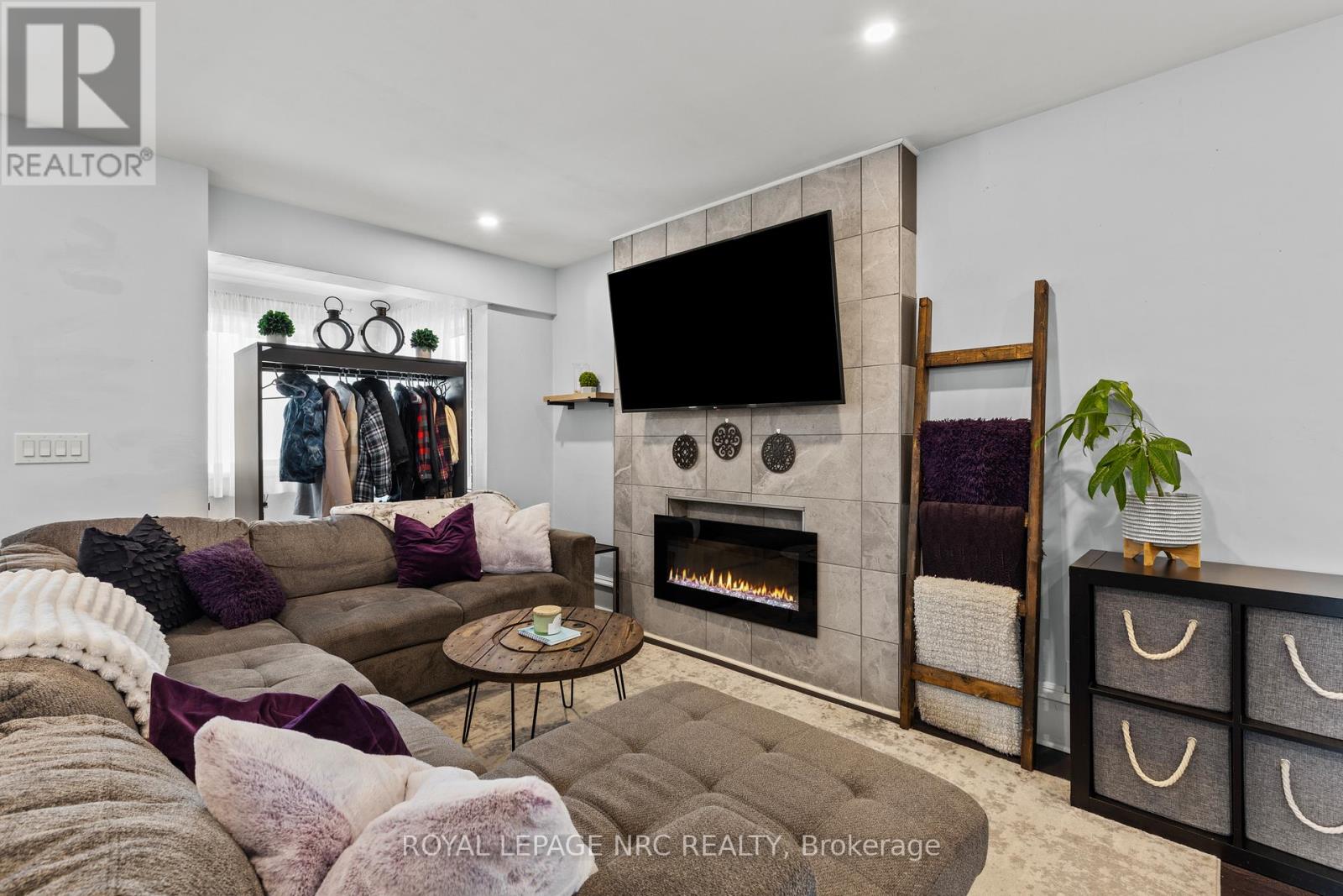 111 Morton Street, Thorold, Ontario  L2V 1C6 - Photo 7 - X12531854