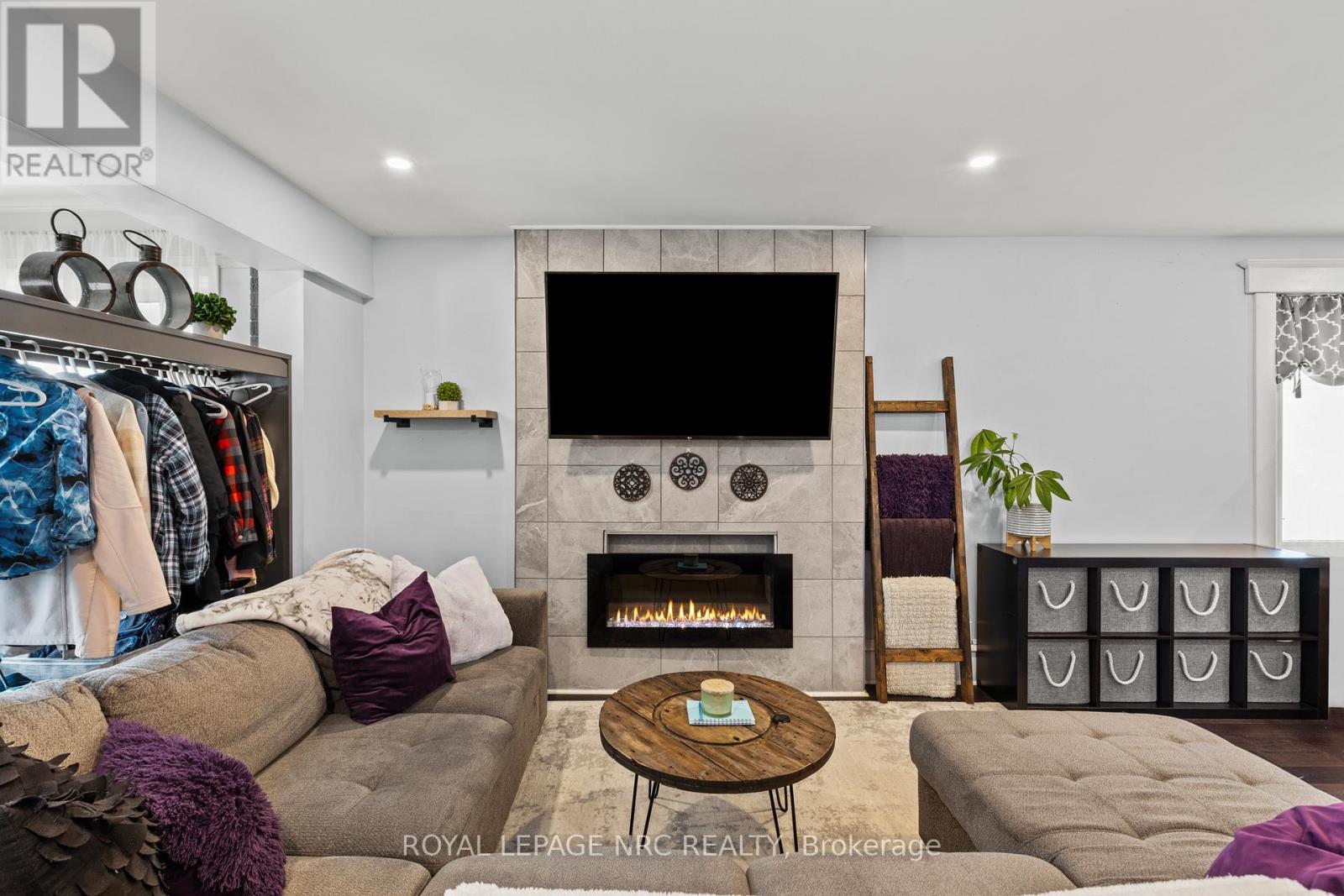 111 Morton Street, Thorold, Ontario  L2V 1C6 - Photo 8 - X12531854