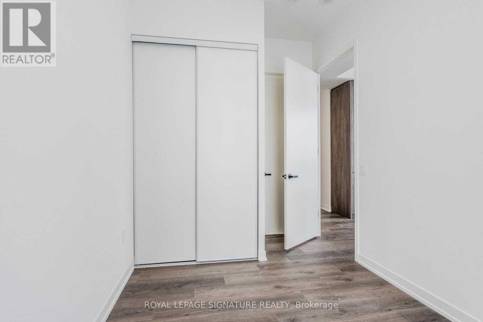 615 - 8 Interchange Way, Vaughan, Ontario  L4K 5Z7 - Photo 14 - N12528334