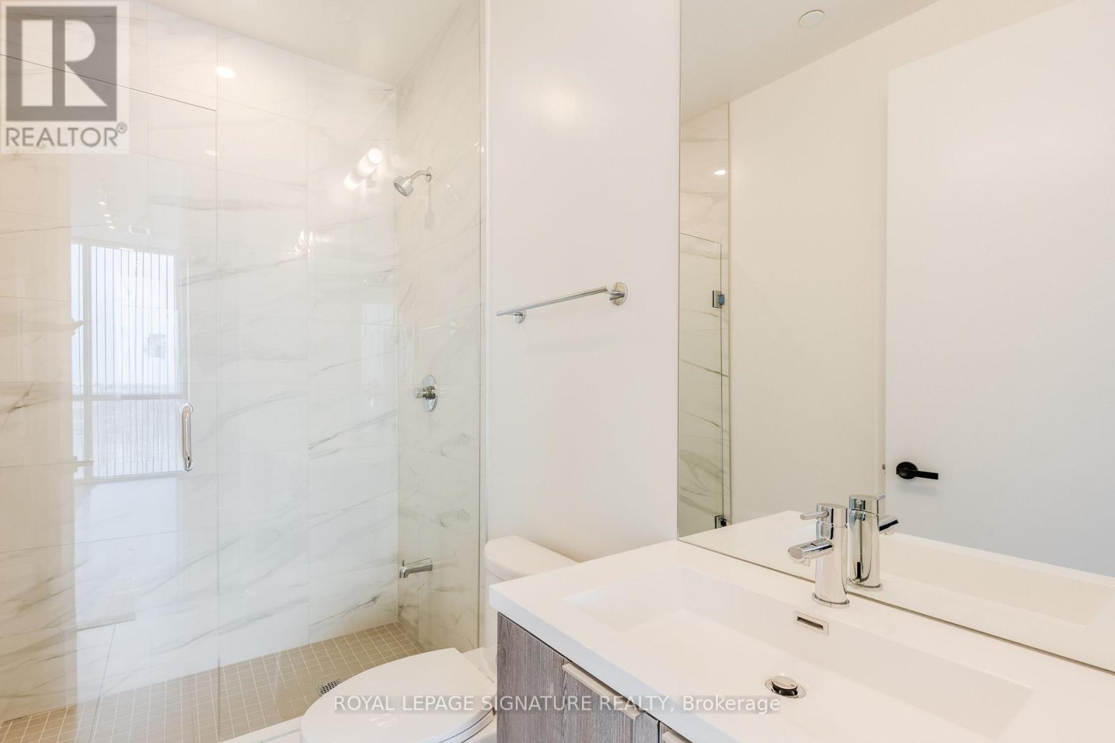 615 - 8 Interchange Way, Vaughan, Ontario  L4K 5Z7 - Photo 16 - N12528334
