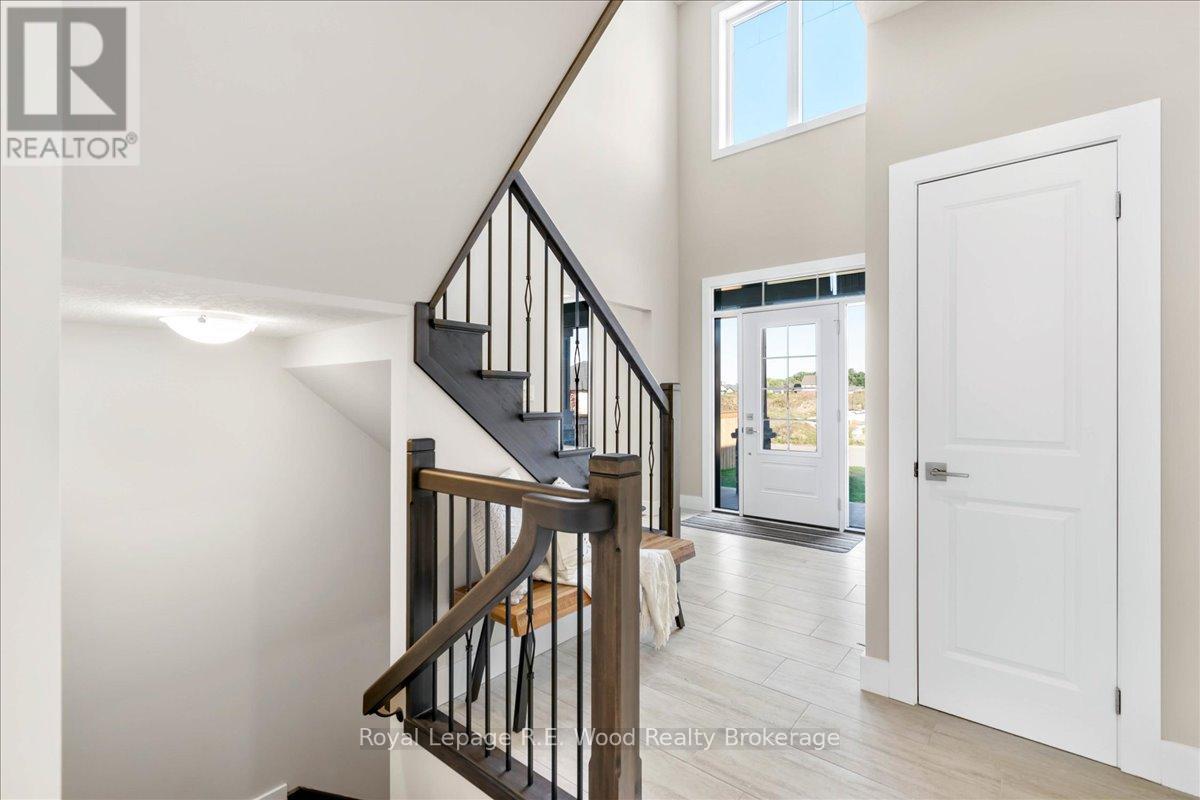 61 Sunview Drive, Norwich, Ontario  N0J 1P0 - Photo 6 - X12456303