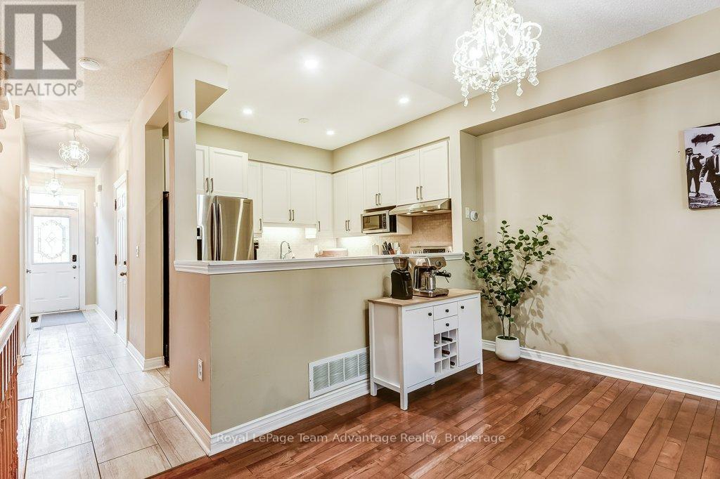 929 Creekfront Way, Newmarket, Ontario  L3Y 8T4 - Photo 15 - N12528992