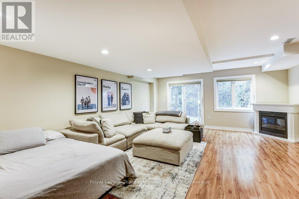 929 Creekfront Way, Newmarket, Ontario  L3Y 8T4 - Photo 39 - N12528992