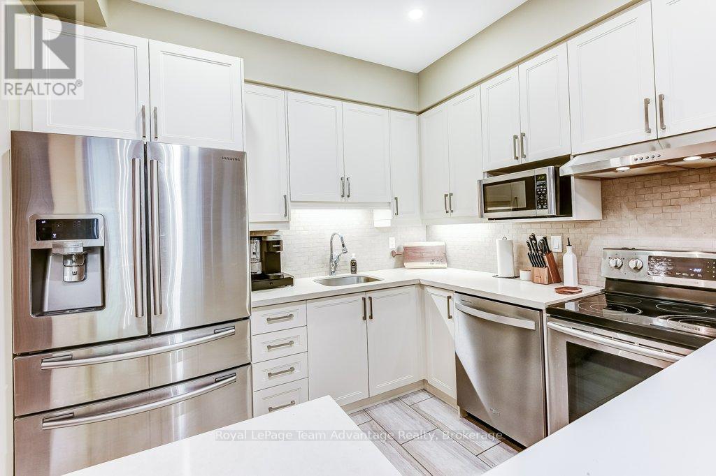 929 Creekfront Way, Newmarket, Ontario  L3Y 8T4 - Photo 8 - N12528992