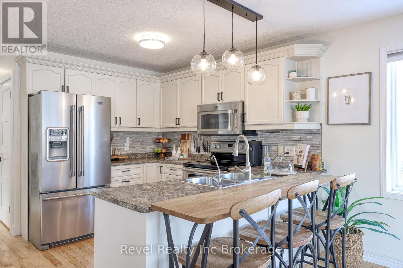 14 Scourfield Drive, Ingersoll, Ontario N5C 0A4 - Photo 13 - X12531838