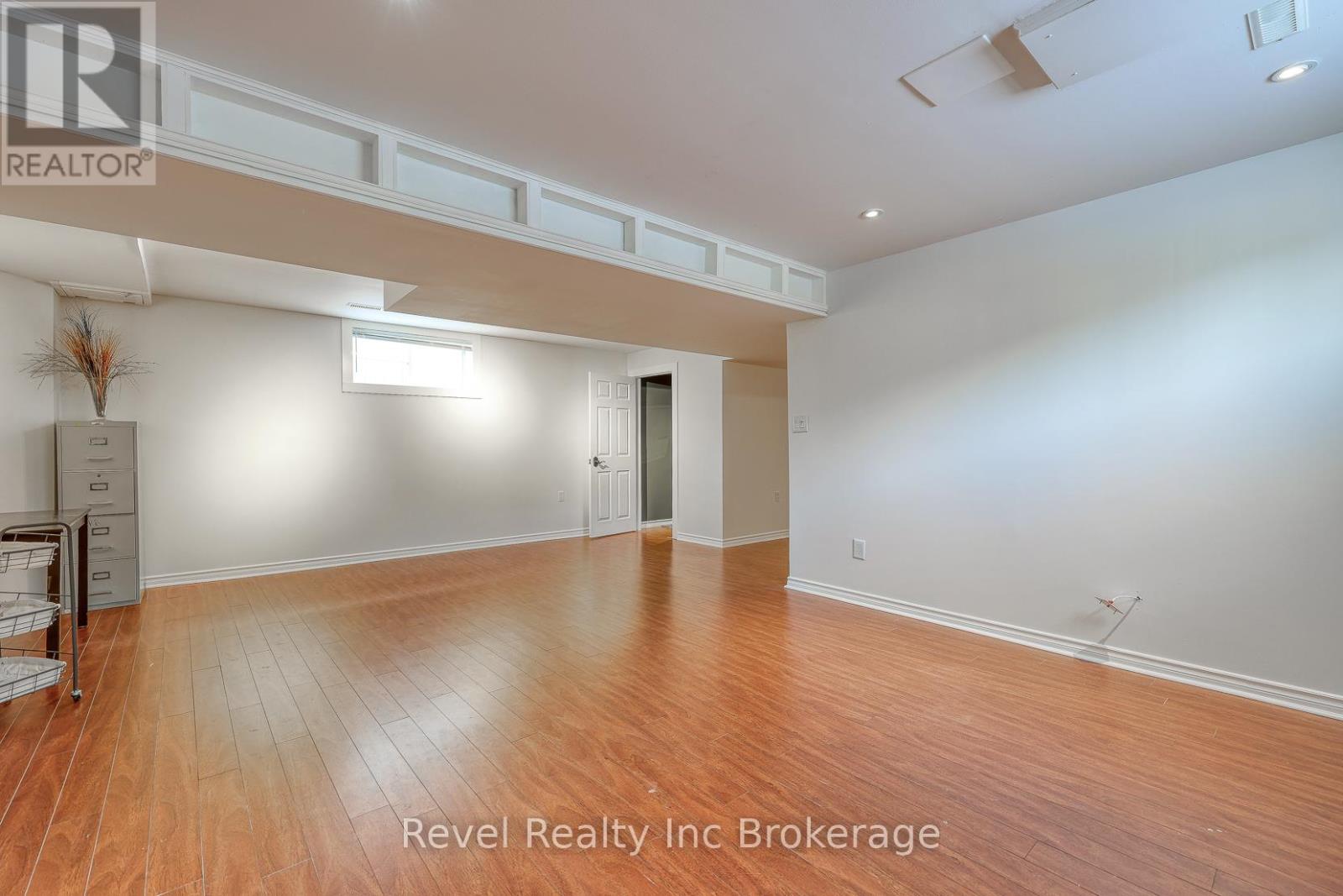 14 Scourfield Drive, Ingersoll, Ontario N5C 0A4 - Photo 36 - X12531838