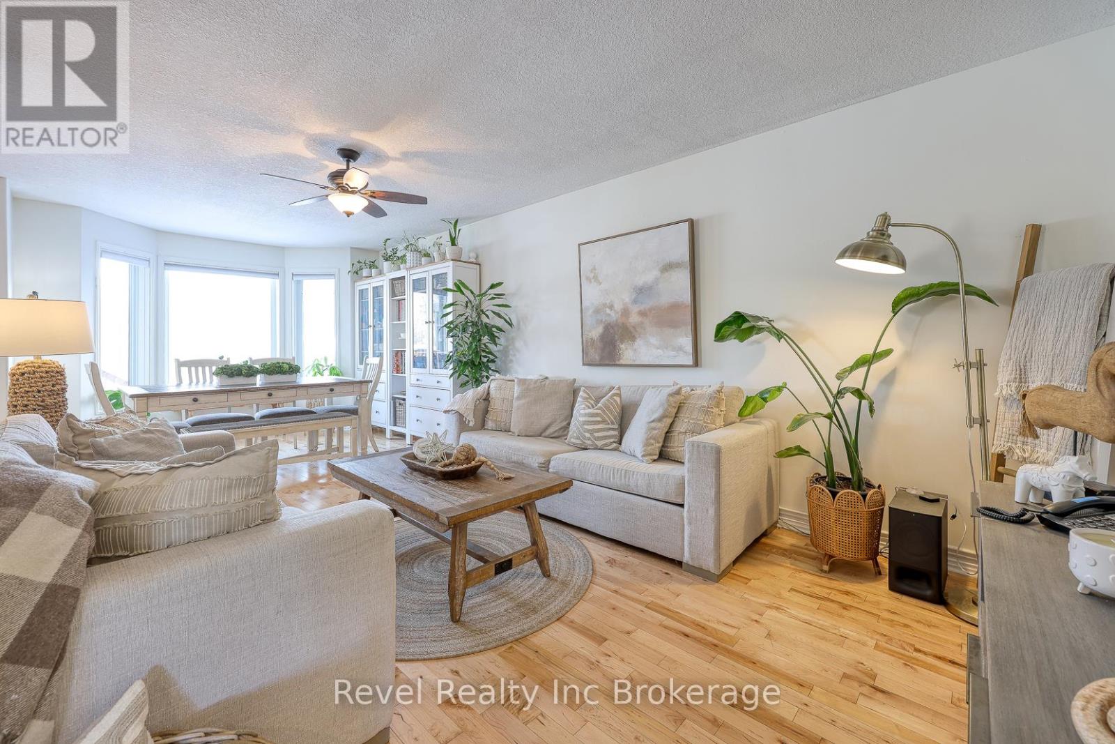 14 Scourfield Drive, Ingersoll, Ontario N5C 0A4 - Photo 6 - X12531838