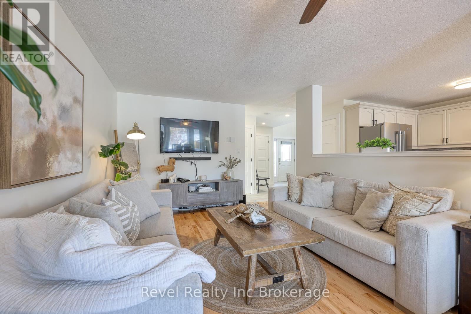 14 Scourfield Drive, Ingersoll, Ontario N5C 0A4 - Photo 9 - X12531838