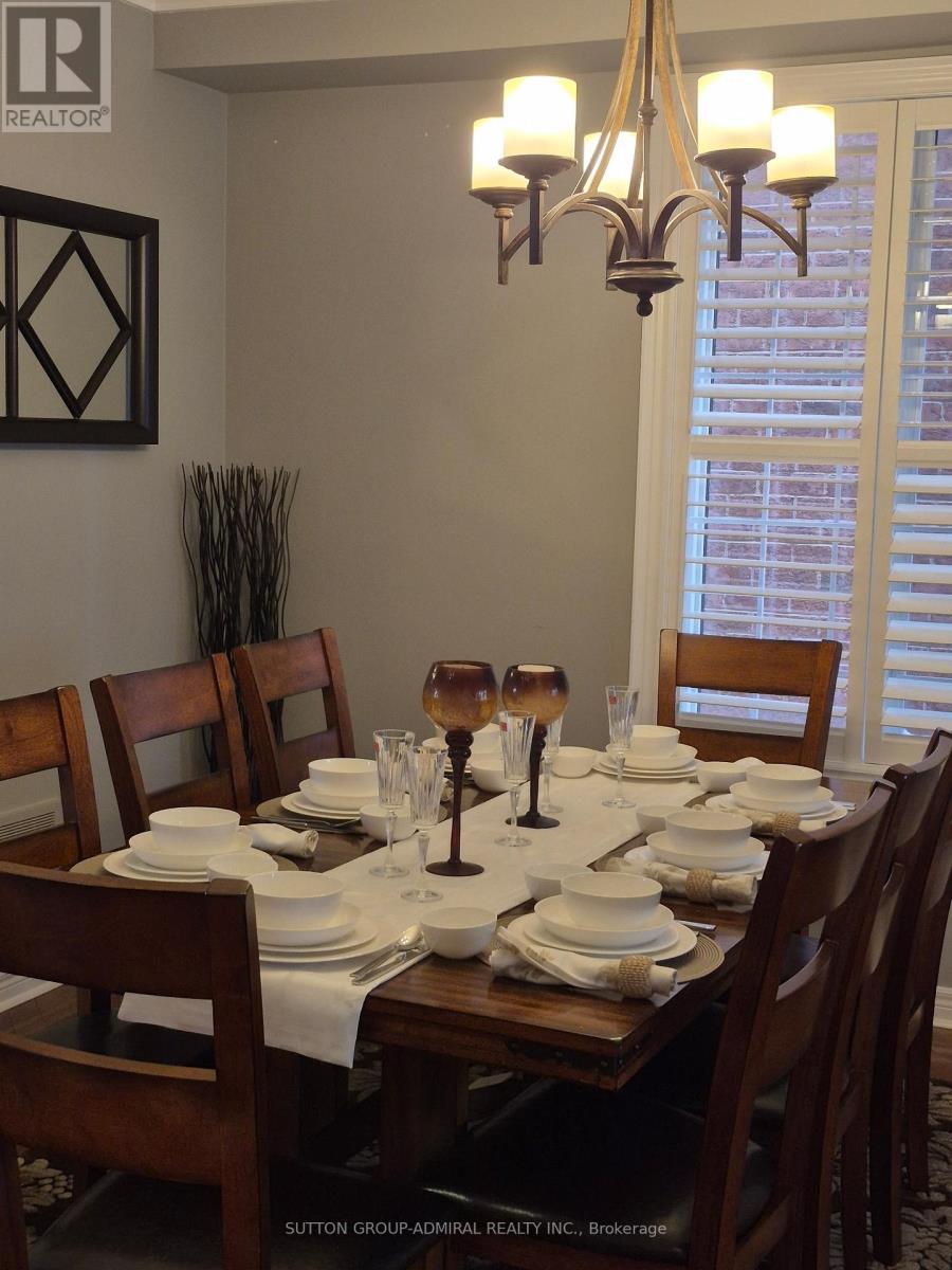 73 Kenilworth Gate, Markham, Ontario  L6B 0A5 - Photo 6 - N12510080